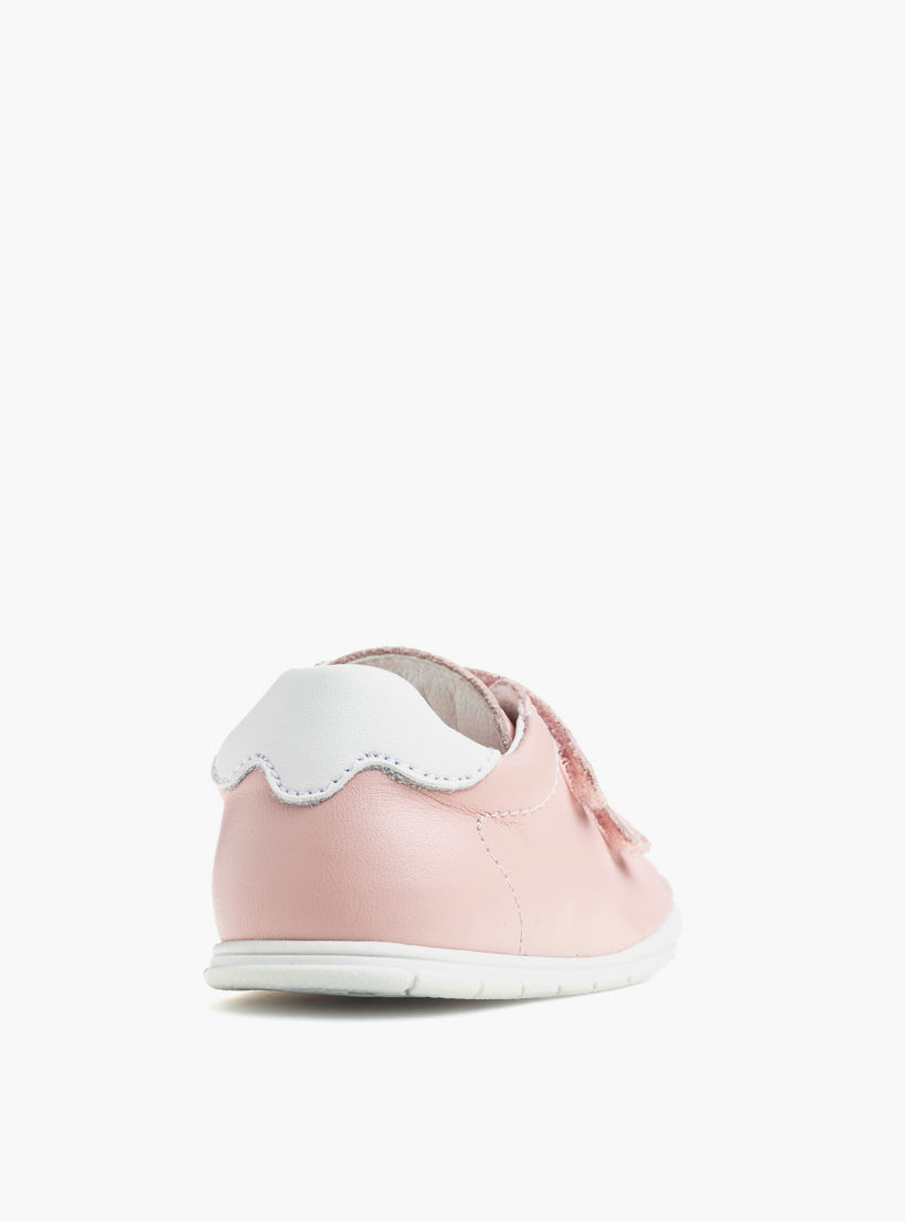 أبوات بشريط إغلاق لاصق وتفاصيل حياكة من بابلوسكي-baby-girls-shoes-closedshoes-image-2