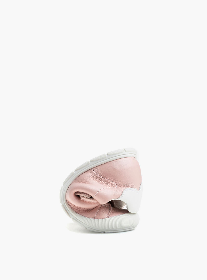 أبوات بشريط إغلاق لاصق وتفاصيل حياكة من بابلوسكي-baby-girls-shoes-closedshoes-image-5