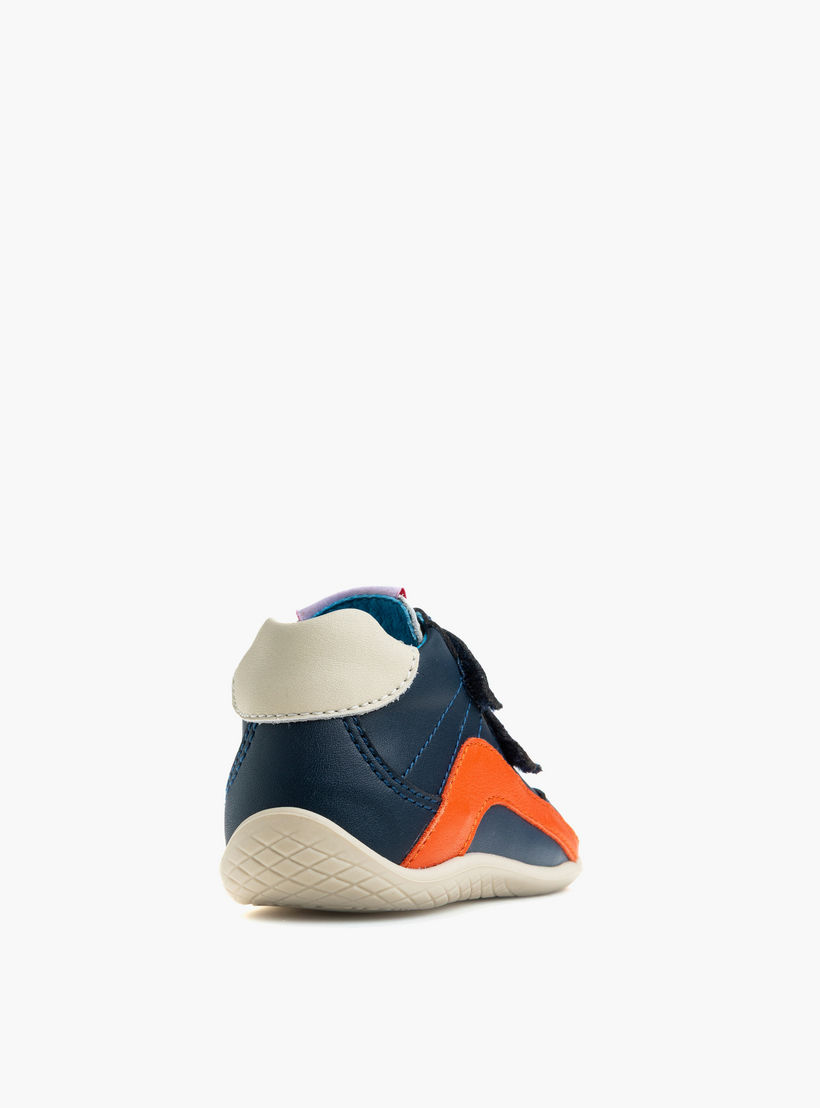 حذاء سنيكرز بشريط إغلاق لاصق للأولاد من بابلوكسي-baby-boys-shoes-closedshoes-image-2