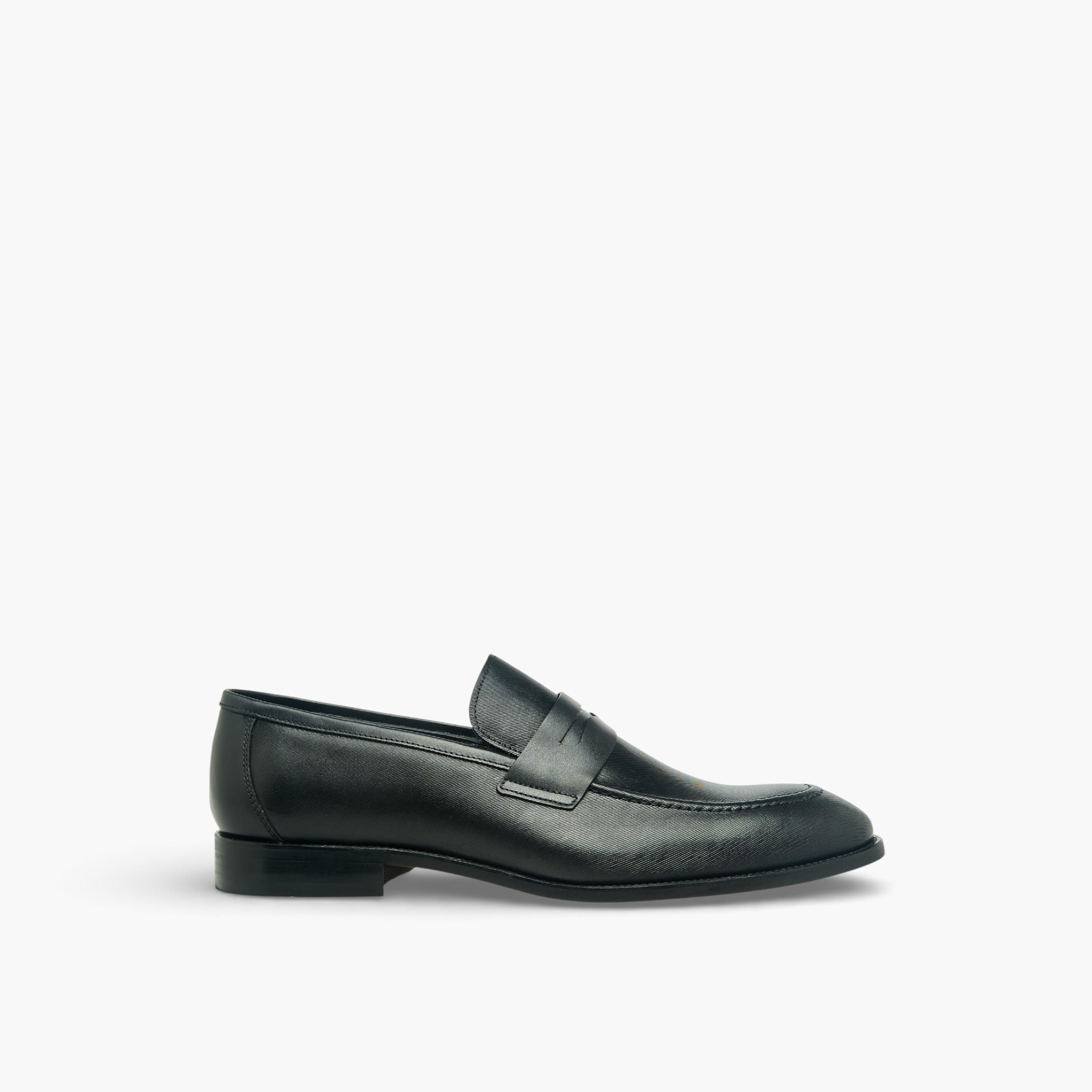 Duchini Men Textured Genuine Leather Loafers-men-shoes-loafersandmoccasins-image-3