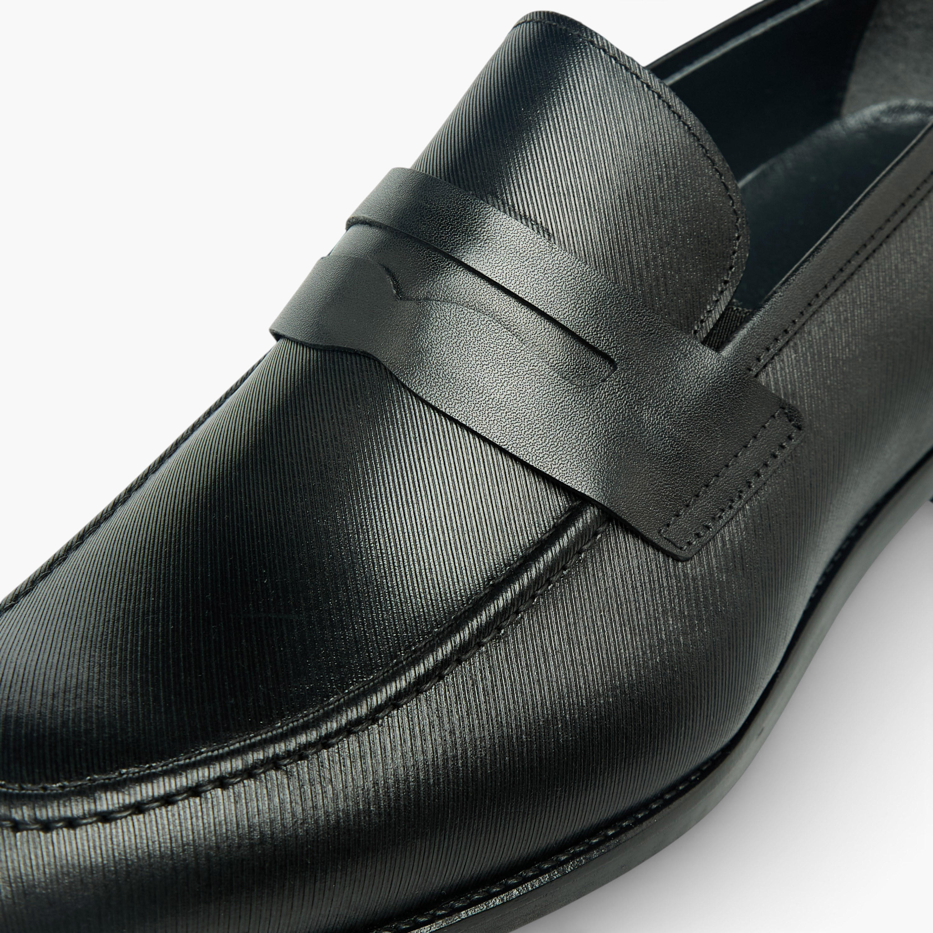 Duchini Men Textured Genuine Leather Loafers-men-shoes-loafersandmoccasins-image-4