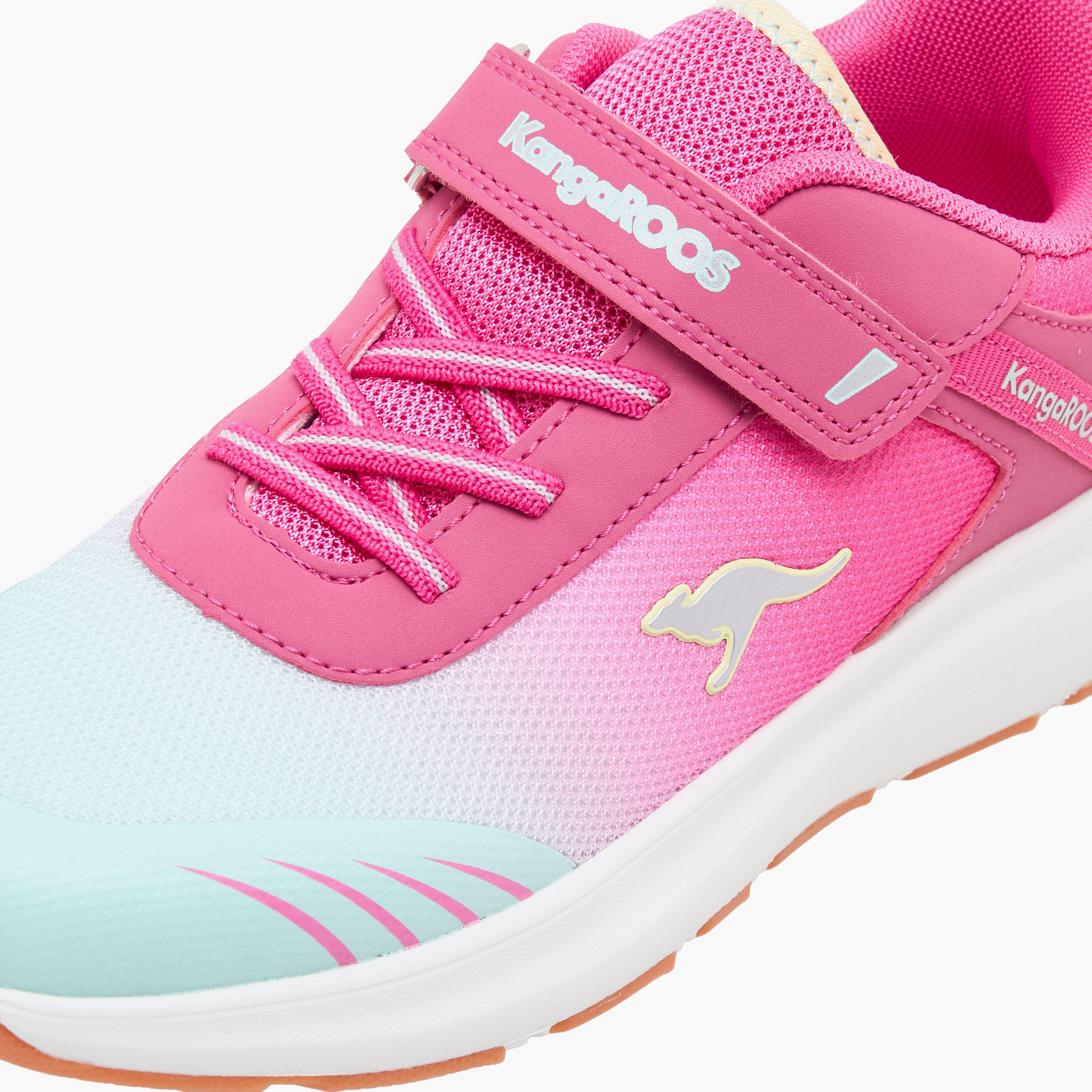 حذاء رياضي بشريط إغلاق لاصق للنساء من كانجاروز-girls-shoes-sports-image-4