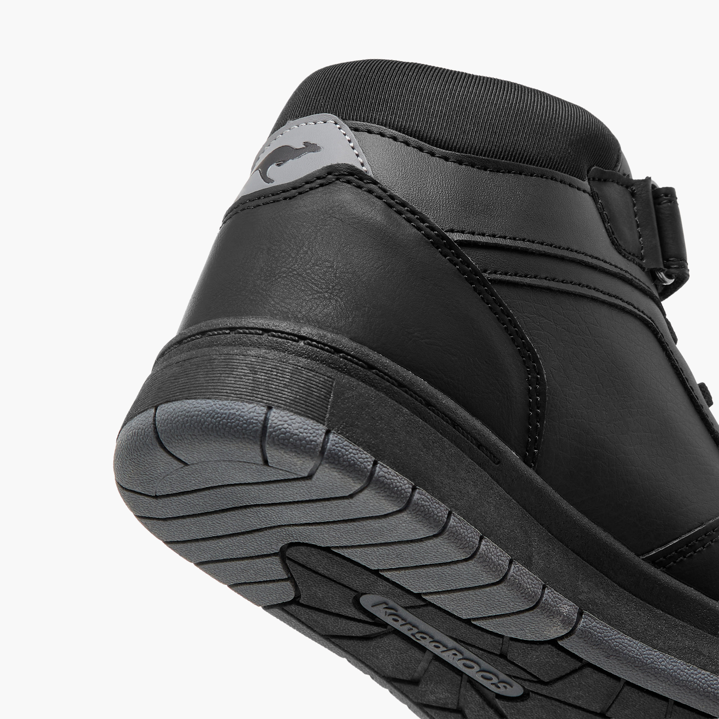 حذاء سنيكرز متعدد التصاميم برقبة عالية وشريط إغلاق لاصق للأولاد من كانجاروز-boys-shoes-sneakers-image-5