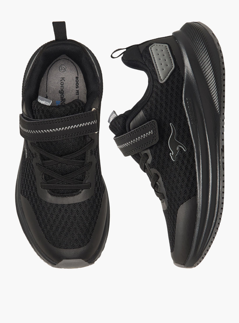 حذاء رياضي بارز الملمس بشريط إغلاق للأولاد من كانغاروس-boys-shoes-sneakers-image-1