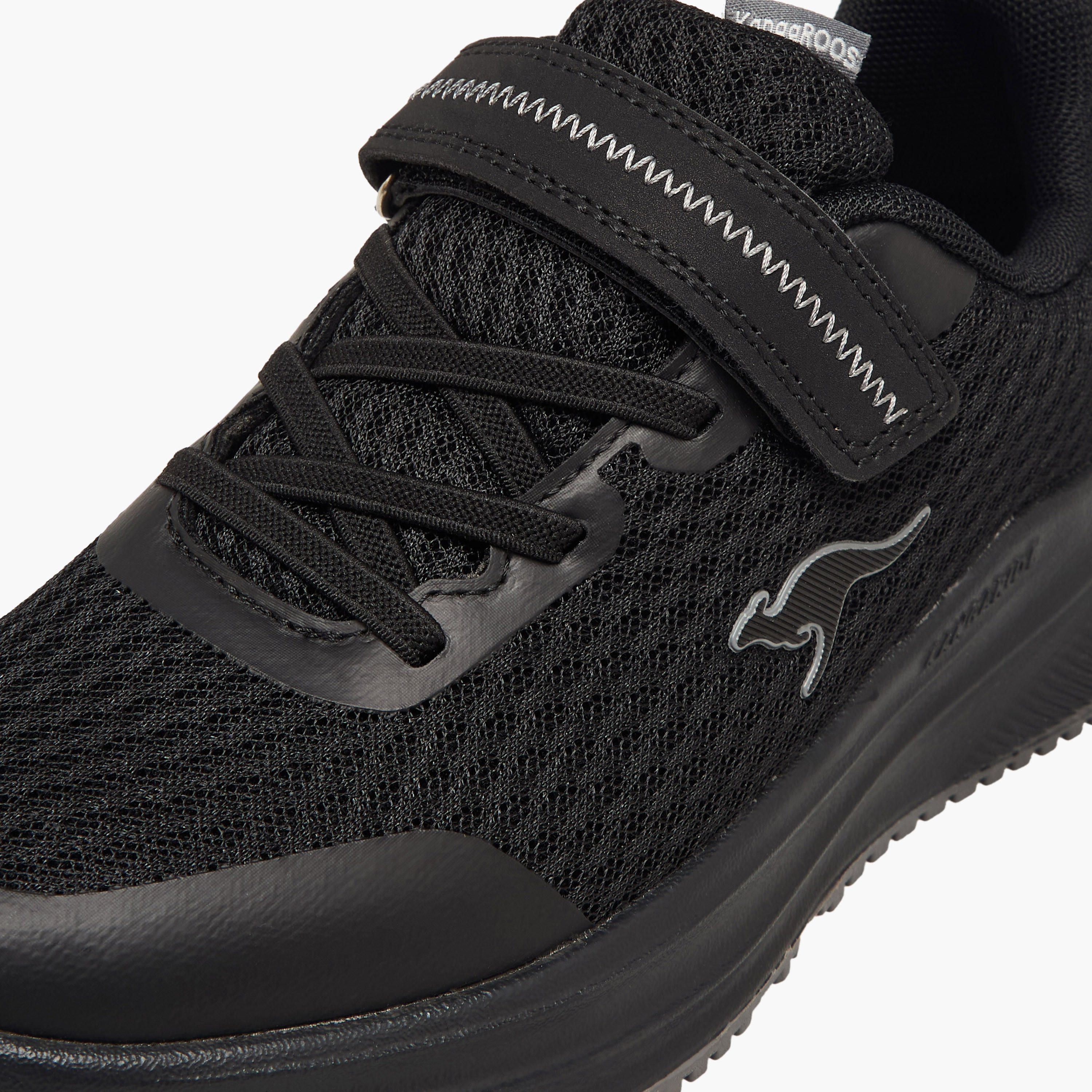 حذاء رياضي بارز الملمس بشريط إغلاق للأولاد من كانغاروس-boys-shoes-sneakers-image-4