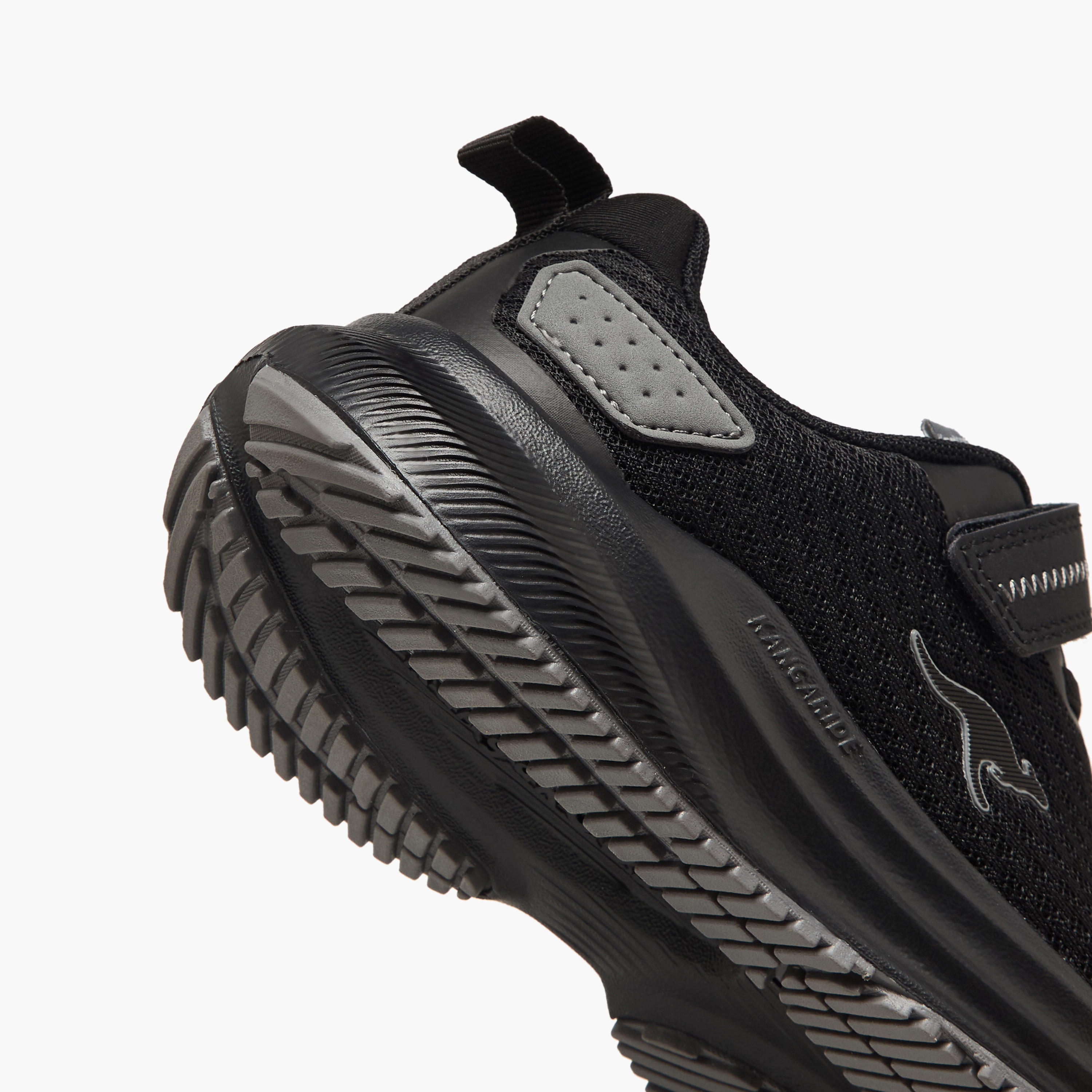حذاء رياضي بارز الملمس بشريط إغلاق للأولاد من كانغاروس-boys-shoes-sneakers-image-5