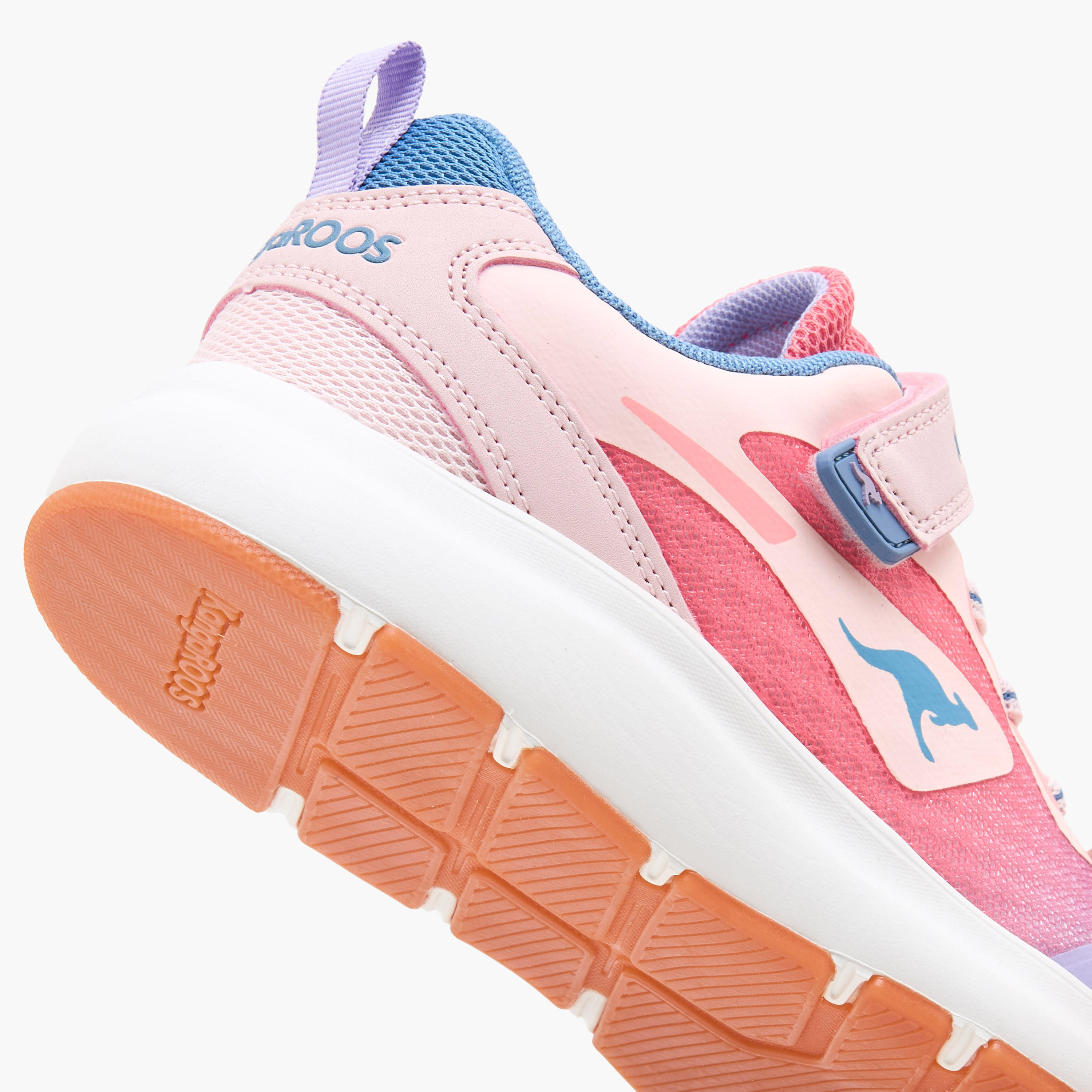 حذاء رياضي بشريط إغلاق لاصق للبنات من كانجاروز-girls-shoes-sports-image-5