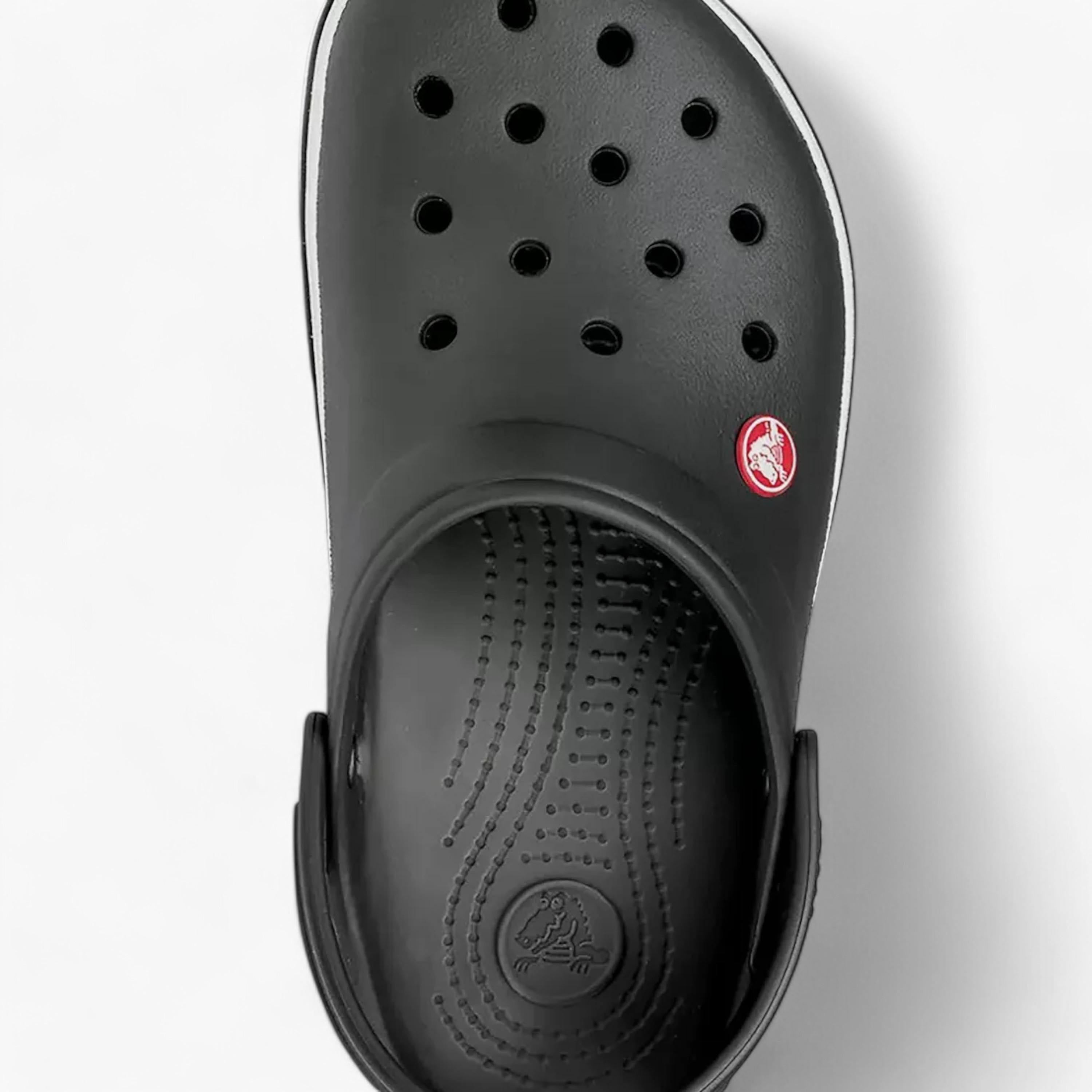 صندل بكعب سميك وتصاميم مفرغة وحزام خلفي للجنسين من كروكس - 11016-001-men-shoes-sandals-image-3