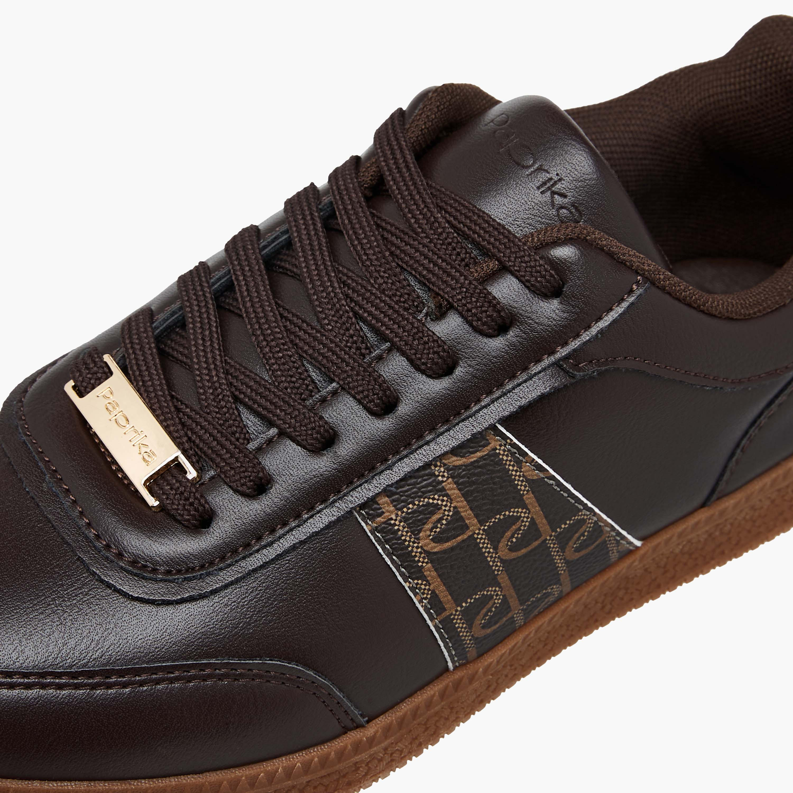 حذاء سنيكرز بطبعات مونوجرام ورباط إغلاق من بابريكا-women-shoes-sneakers-image-4