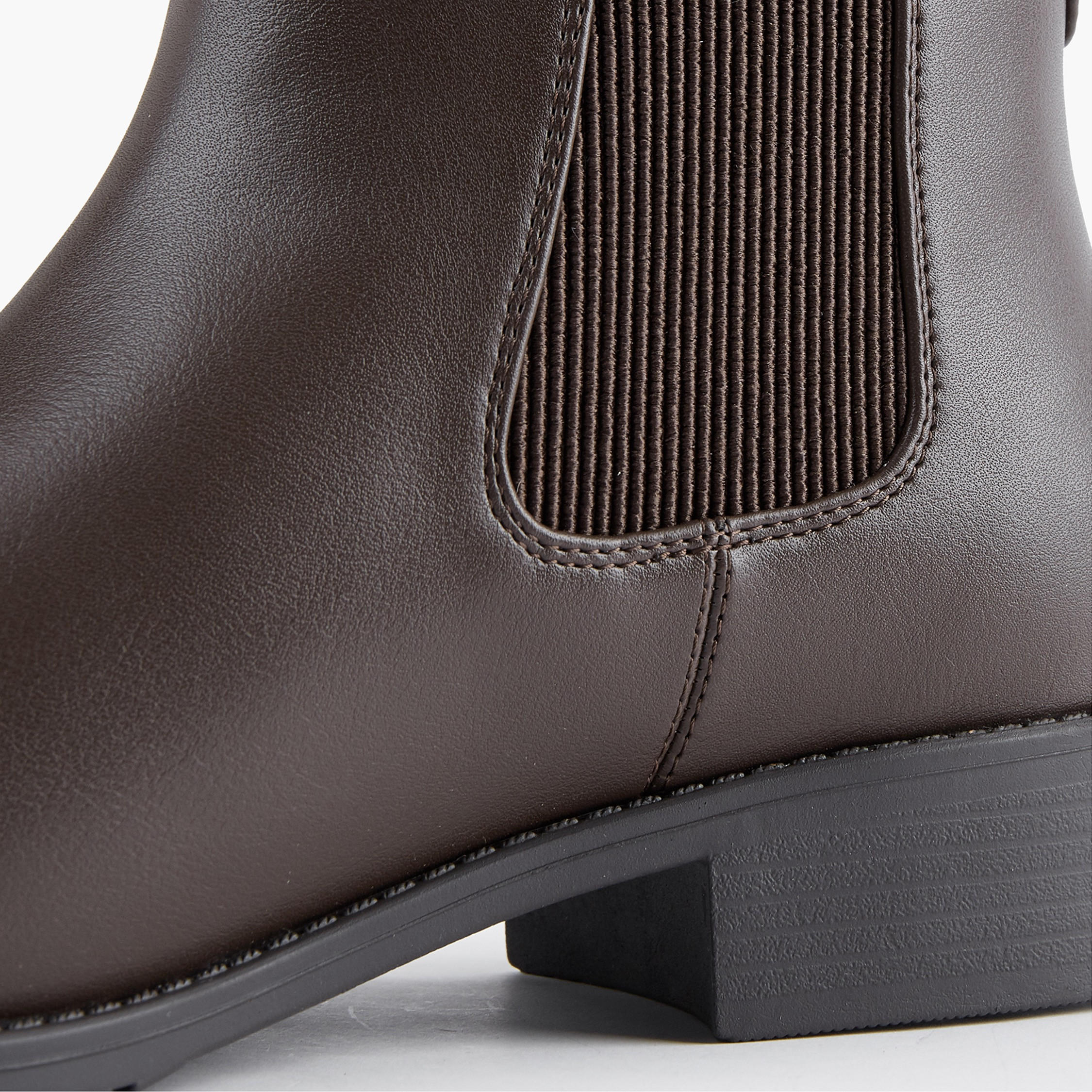 بوت تشيلسي سادة بكعب سميك ولسان سحب للنساء من سيليست-women-shoes-boots-image-4