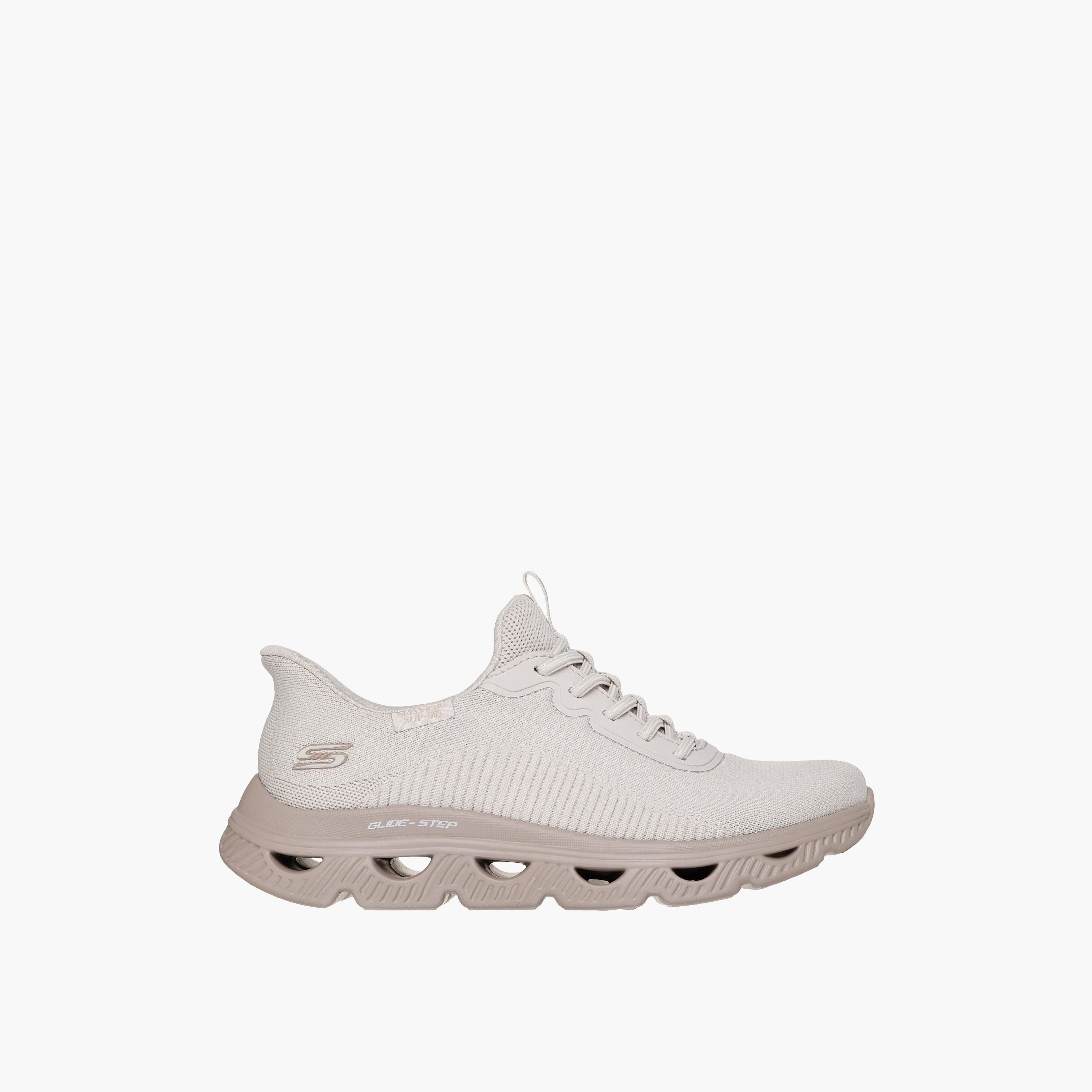 حذاء رياضي برباط إغلاق للنساء من سكيتشرز-sports-women-shoes-image-2