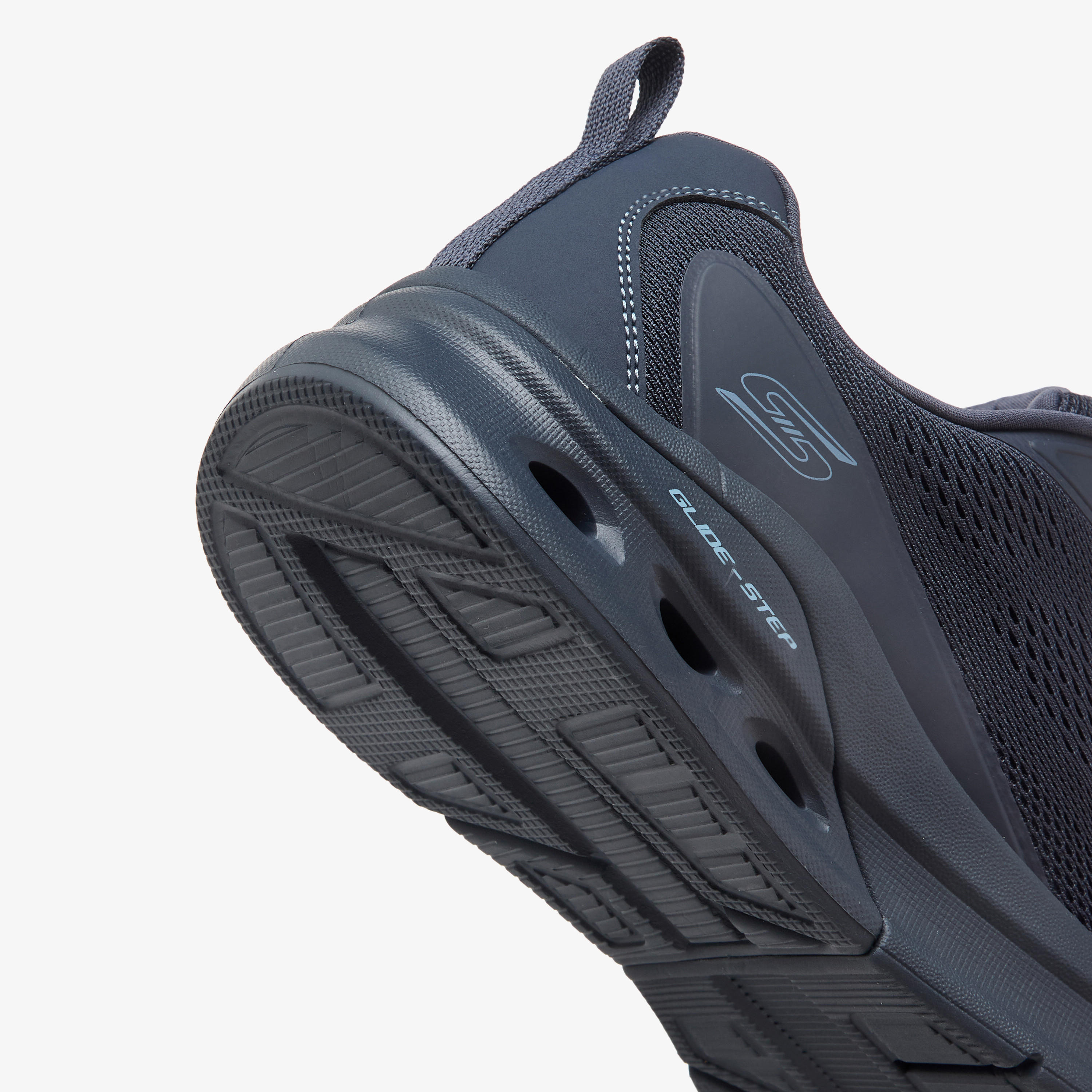 حذاء رياضي بارز الملمس برباط إغلاق للرجال من سكيتشرز-men-shoes-sports-image-5