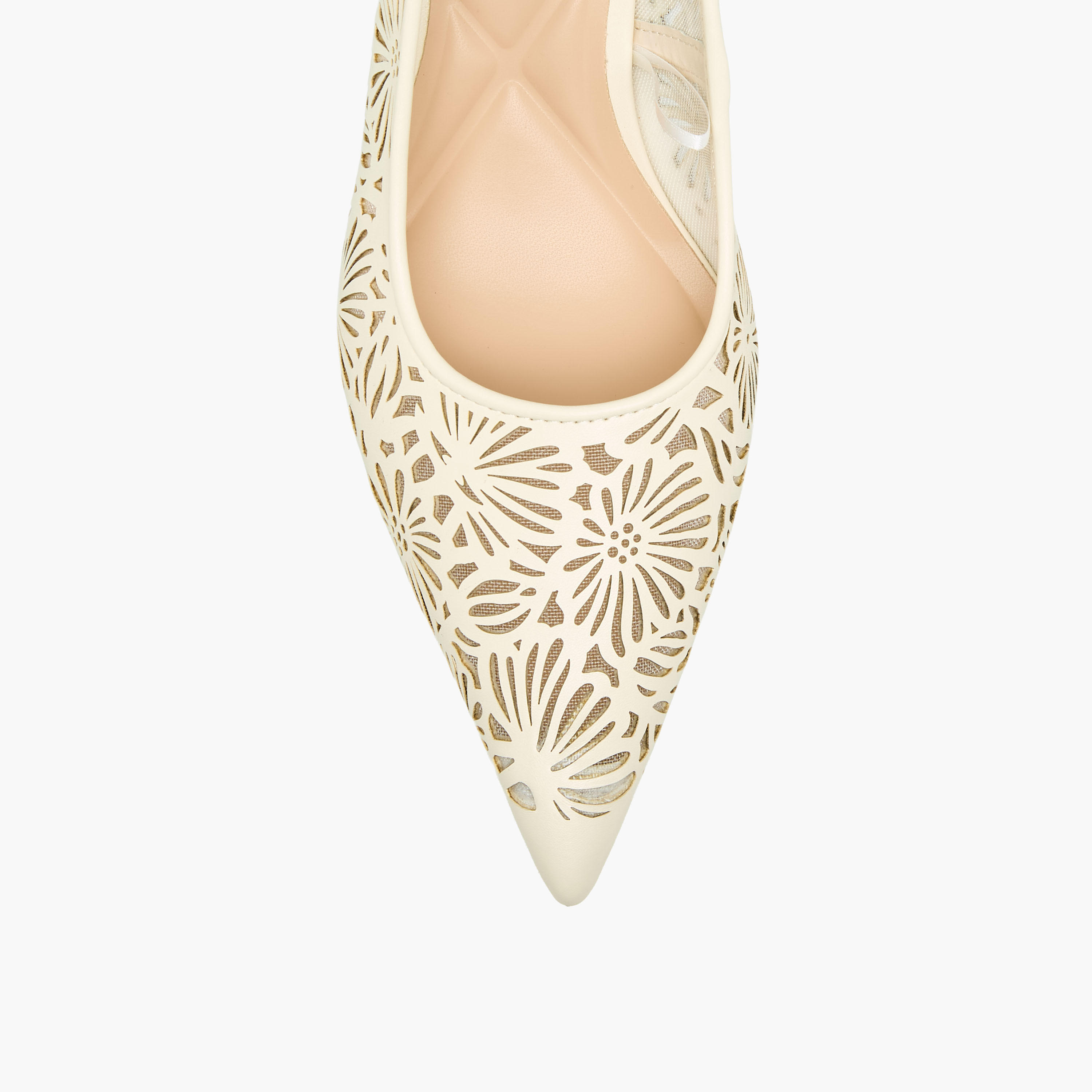 حذاء بومب بتفاصيل مفرغة للنساء من سيليست-women-shoes-sandals-heeled-image-4