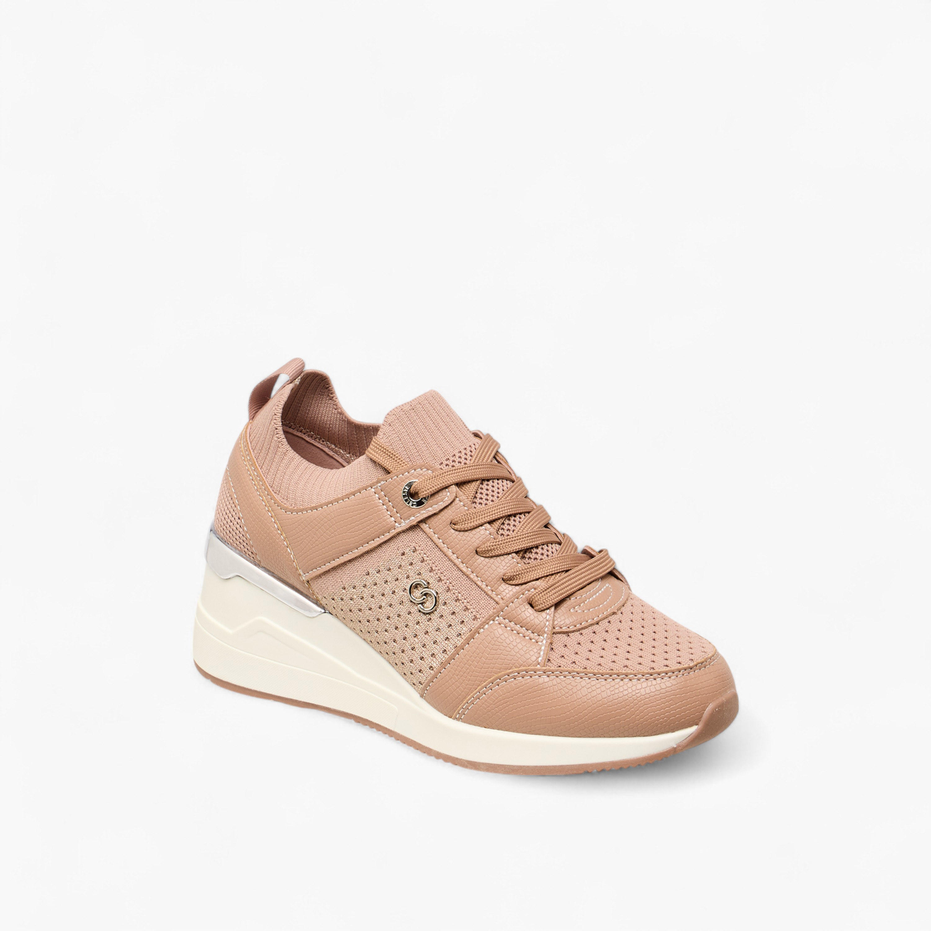 حذاء سنيكرز بارز الملمس برباط إغلاق وكعب عريض للنساء من سيليست-women-shoes-sneakers-image-3