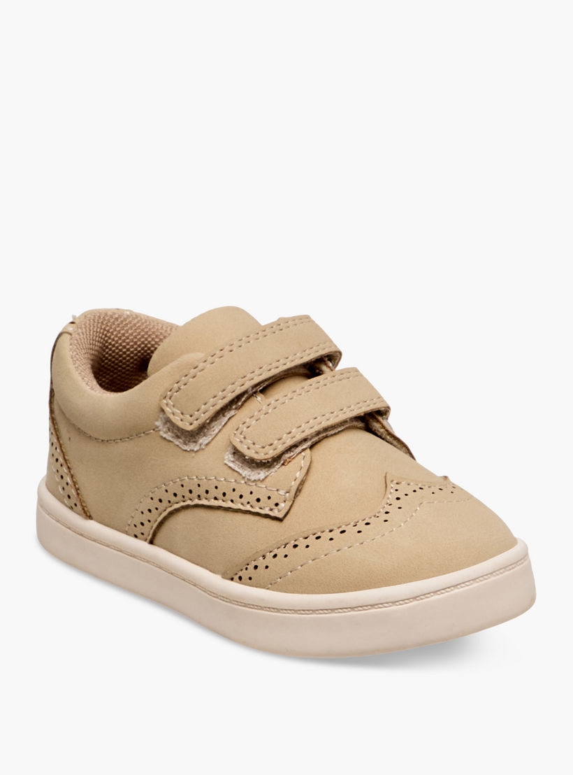 حذاء سنيكرز بشريط إغلاق لاصق للأولاد من بيرفيت-boys-shoes-sneakers-image-2