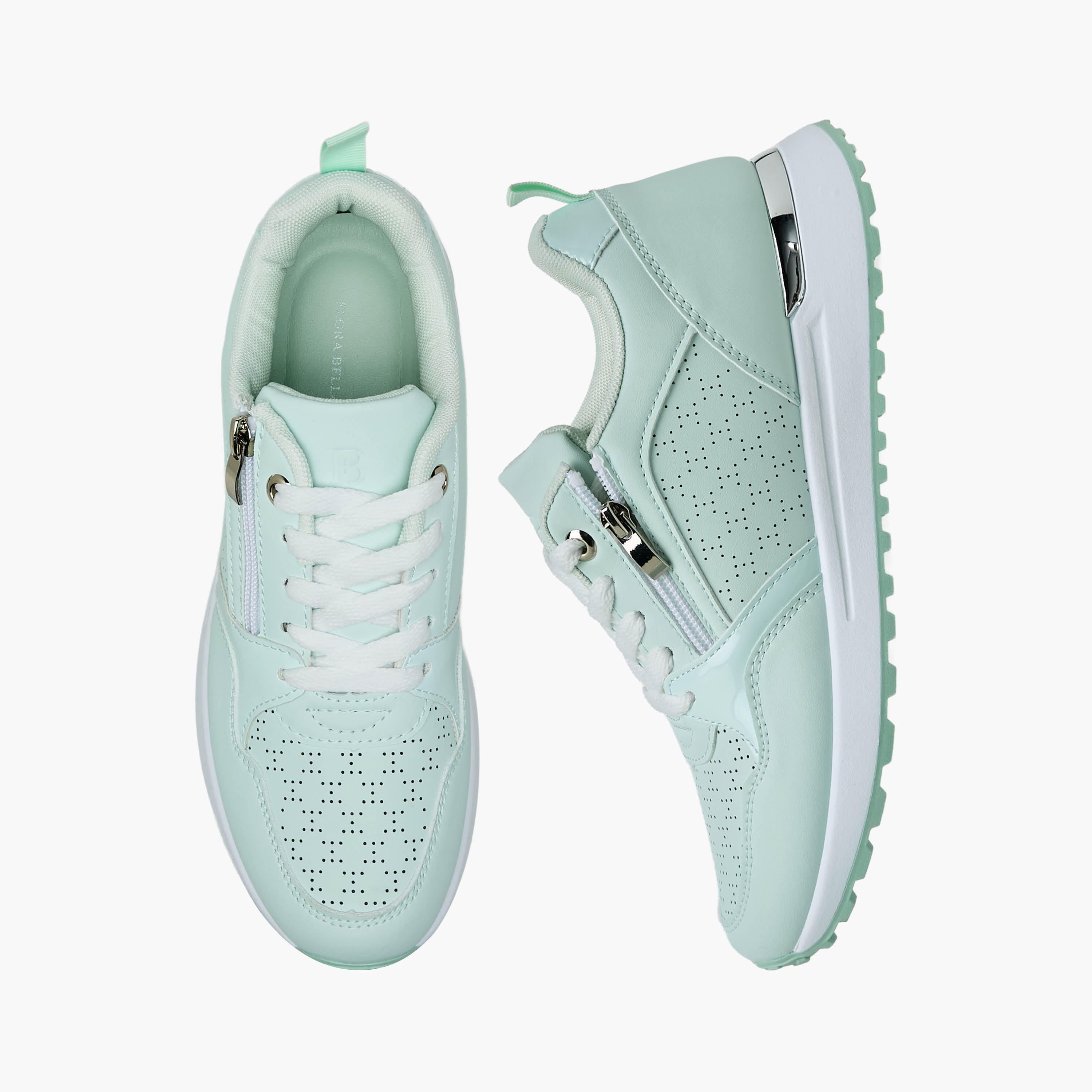 حذاء سنيكرز برباط إغلاق للنساء من فلورا بيلا-women-shoes-sneakers-image-1