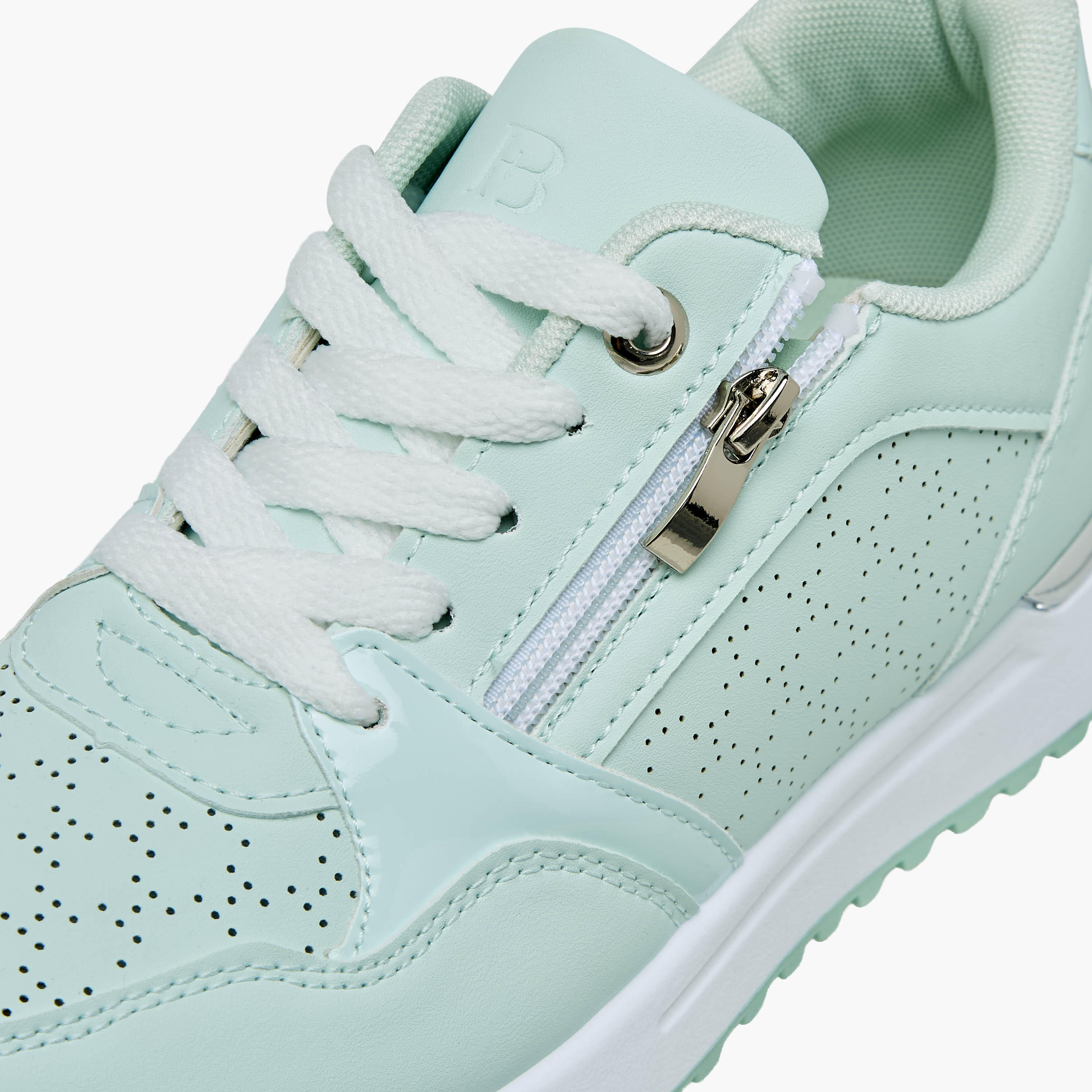 حذاء سنيكرز برباط إغلاق للنساء من فلورا بيلا-women-shoes-sneakers-image-4