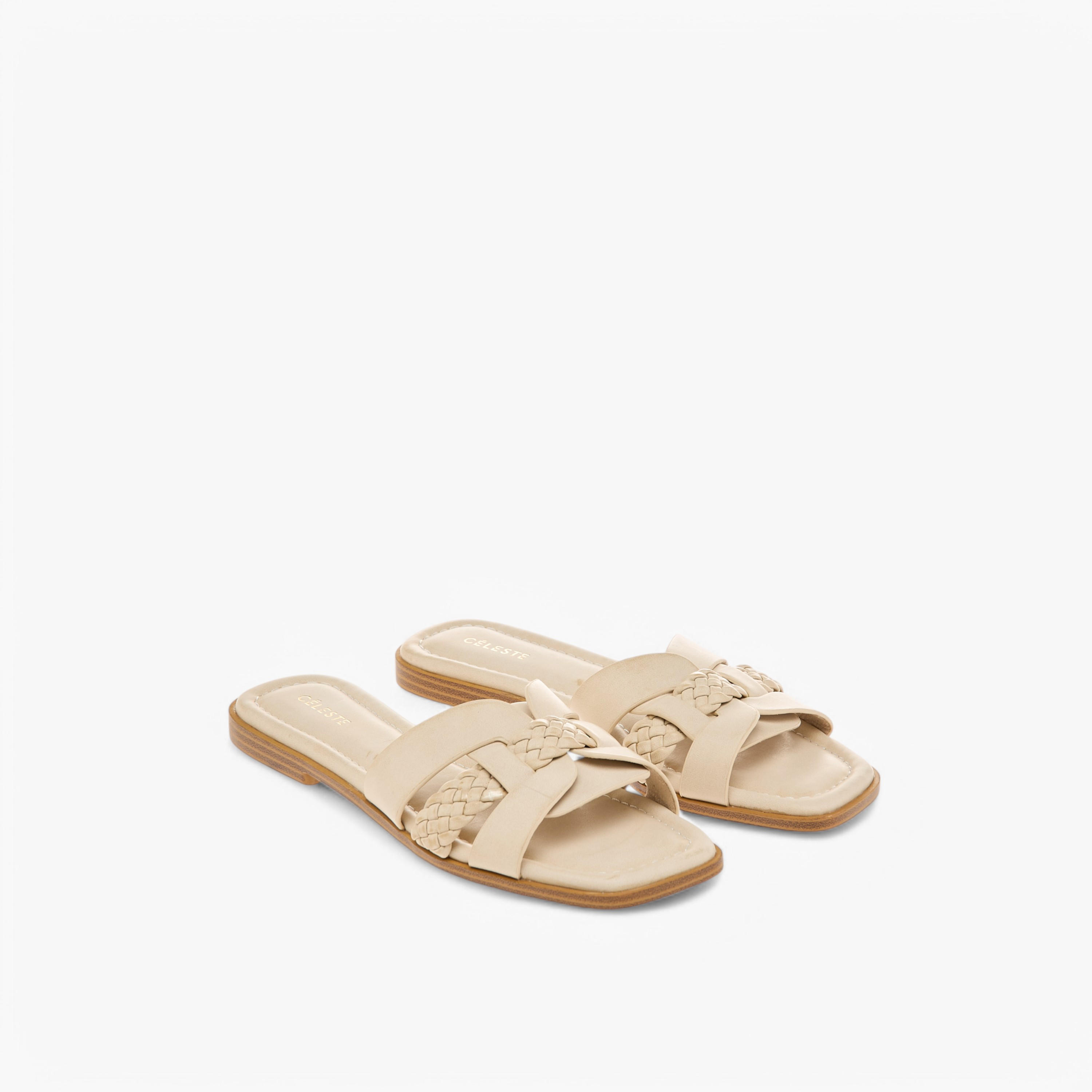 صندل سهل الارتداء وبارز الملمس للنساء من سيليست-women-shoes-flats-sandals-image-1