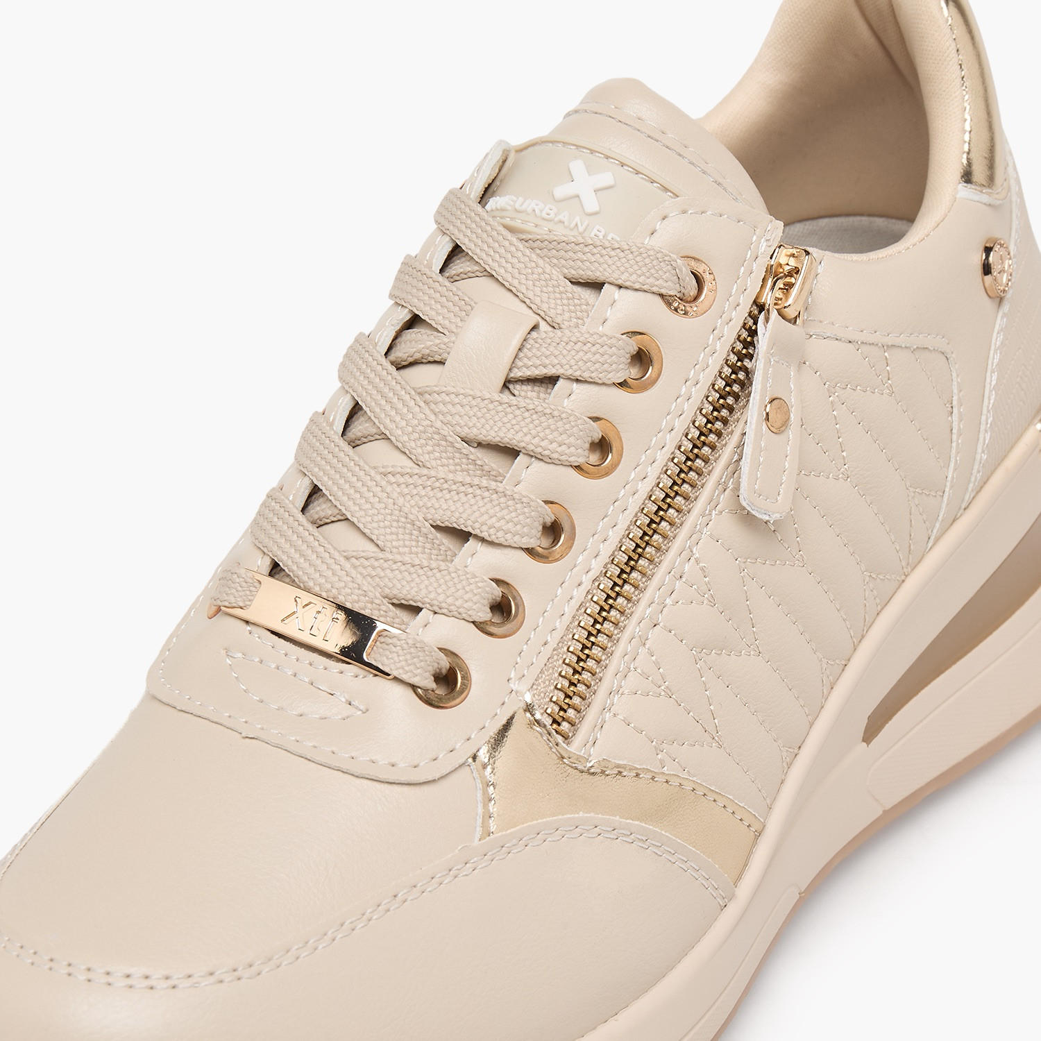 حذاء سنيكرز نسائي برقبة كاحل بكعب إسفين ومخطط من إكس تي آي-women-shoes-sneakers-image-4