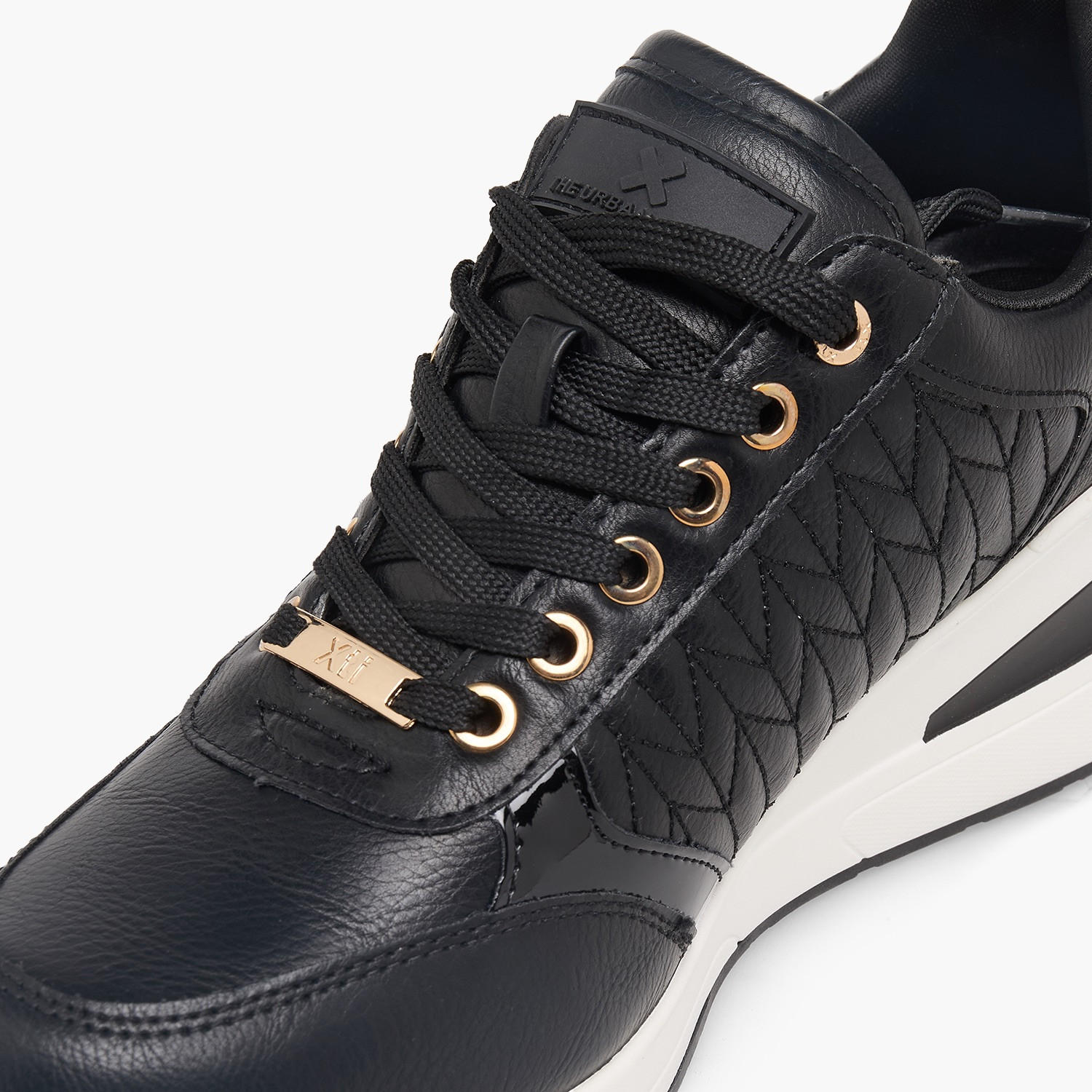 حذاء سنيكرز نسائي برقبة كاحل بكعب إسفين ومخطط من إكس تي آي-women-shoes-sneakers-image-4