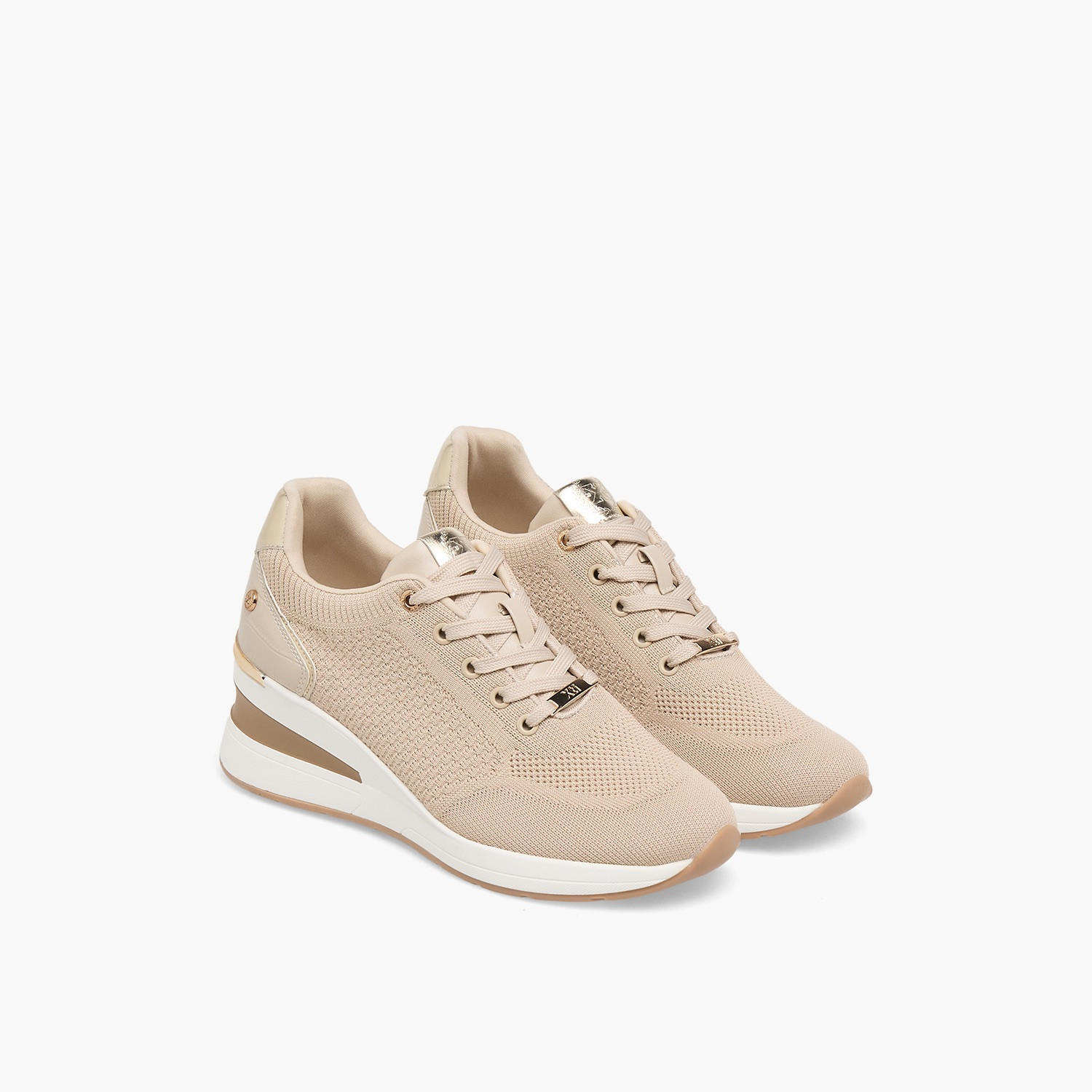 حذاء سنيكرز نسائي برقبة كاحل بكعب إسفين بارز الملمس من إكس تي آي-women-shoes-sneakers-image-1