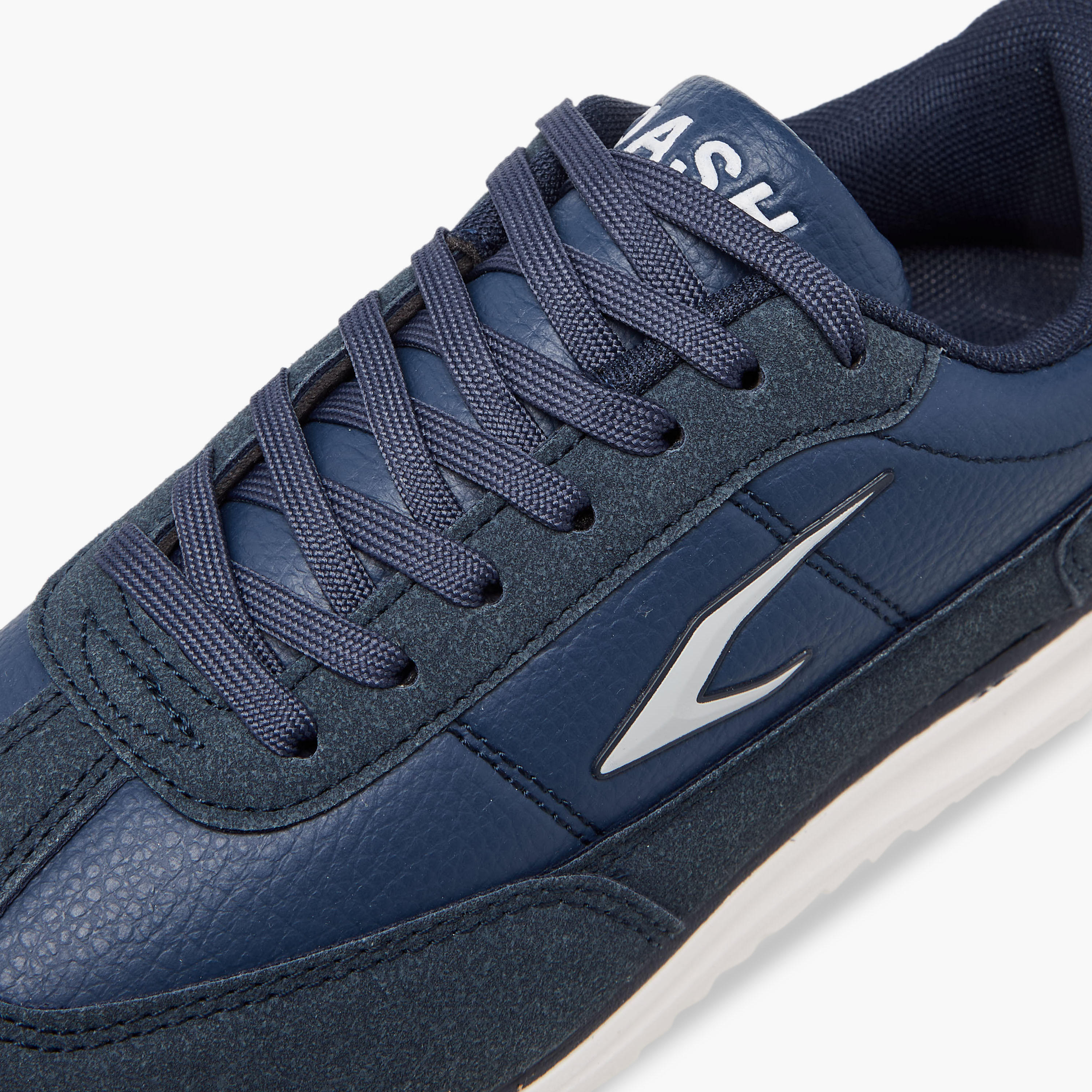حذاء رياضي برباط للأولاد من داش-sports-boys-shoes-image-4