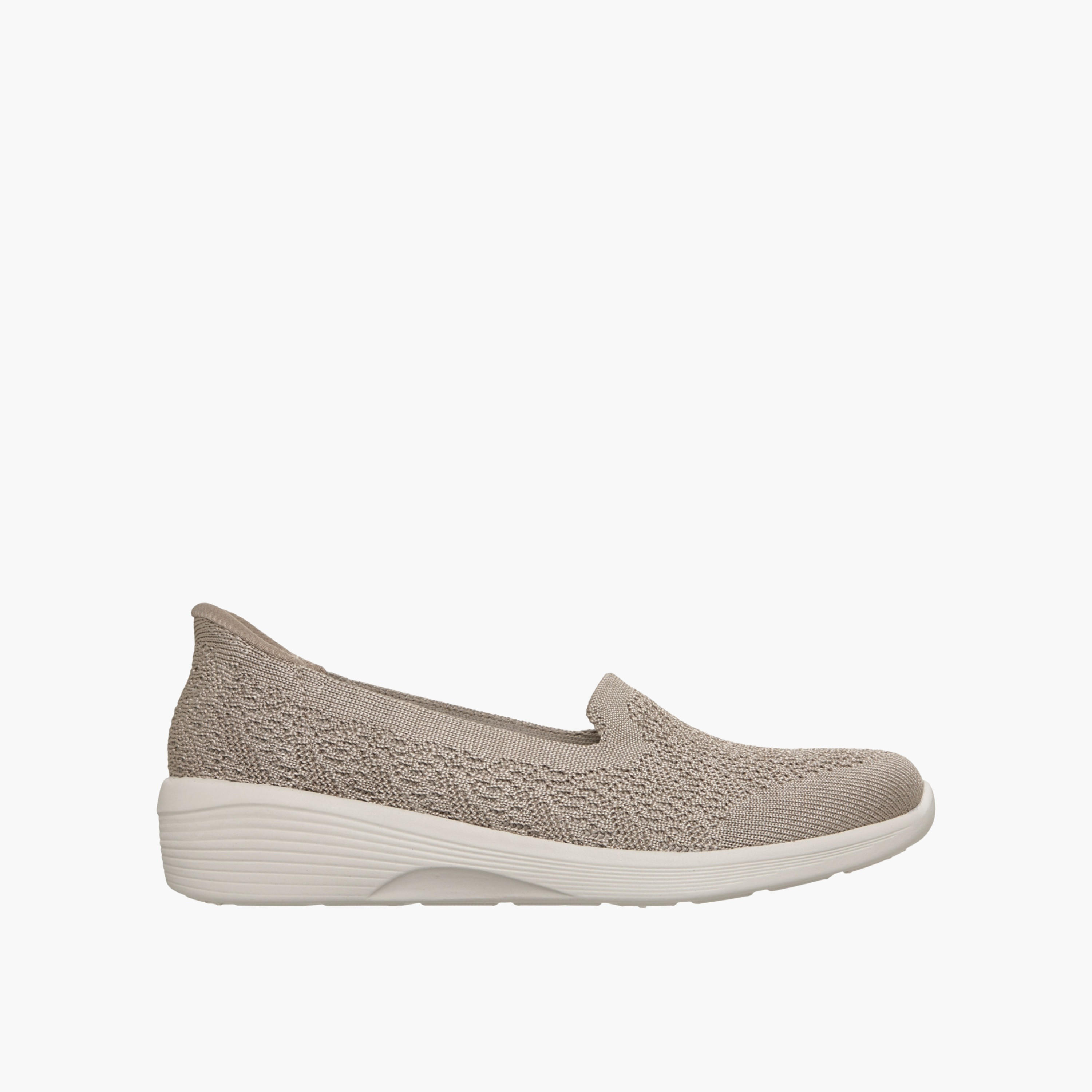 حذاء لوفر للنساء آريا سهل الارتداء من سكيتشرز-women-shoes-loafersandmoccasins-image-1