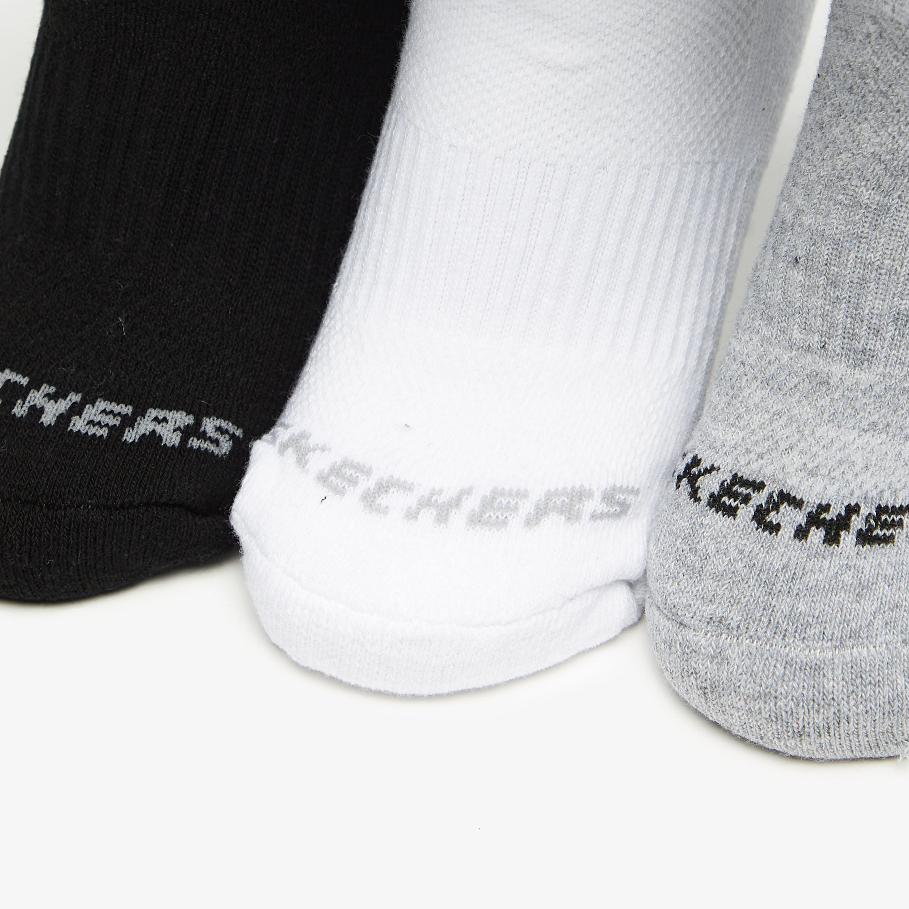 مجموعة من 3 جوارب رياضية بطول الكاحل من سكيتشرز - S111102B-107-girls-accessories-socks-image-2