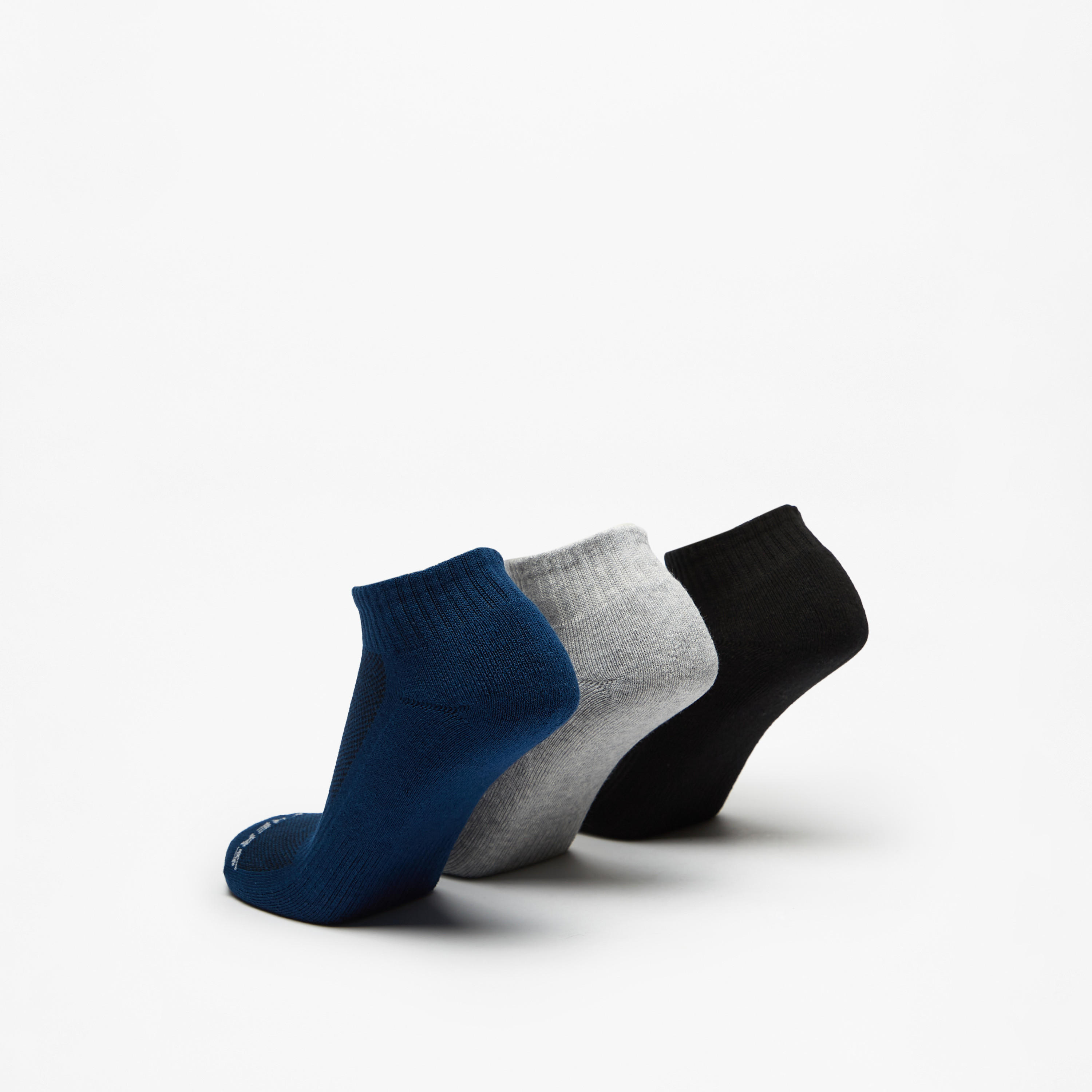 جوارب رياضية طول الكاحل بطبعات شعار من سكيتشرس - طقم 3 أزواج-men-socks-image-3
