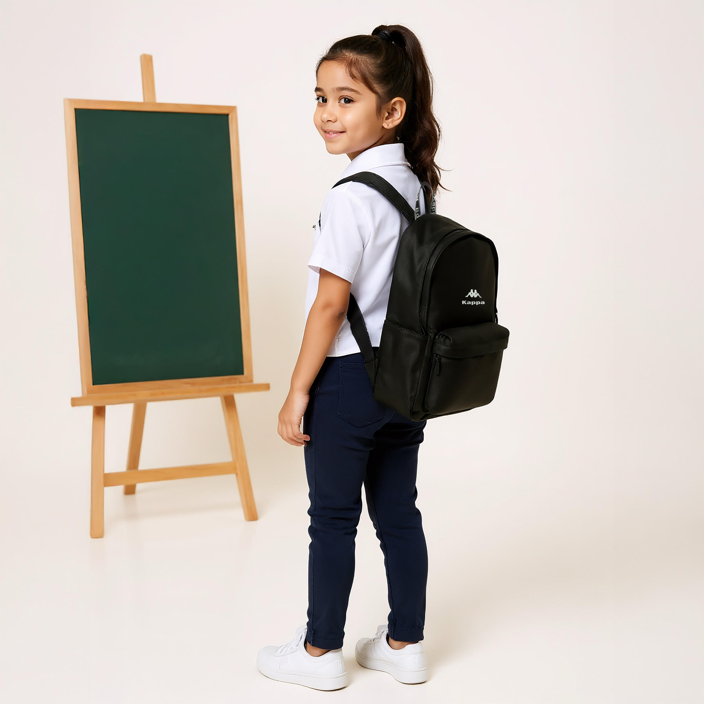 شنطة ظهر بطبعات وحمّالات كتف قابلة للتعديل من كابا-school-bagsandbackpacks-backpacks-image-2