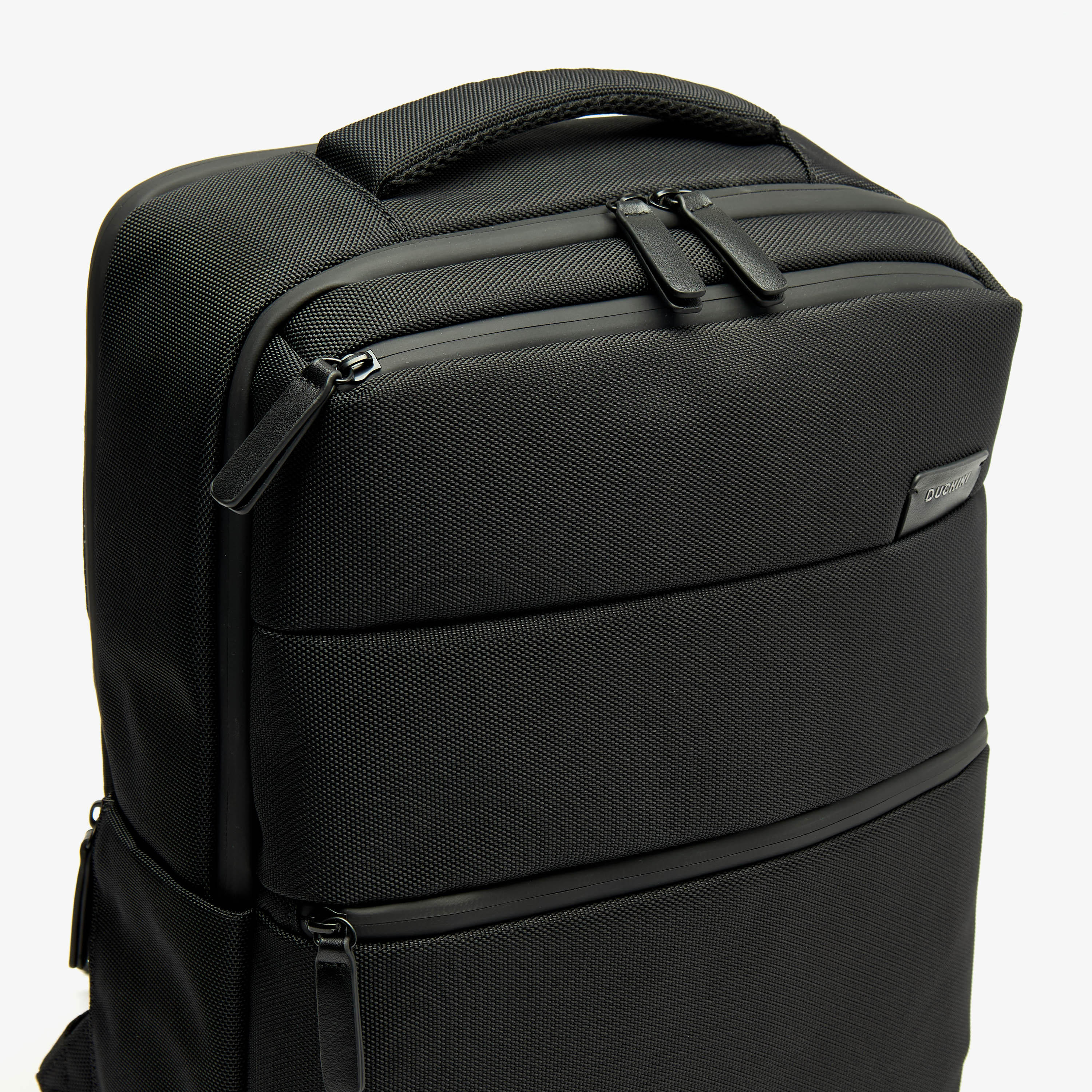 شنطة ظهر سادة بسحاب إغلاق وحمالات قابلة للتعديل من دوتشيني-men-bags-image-4