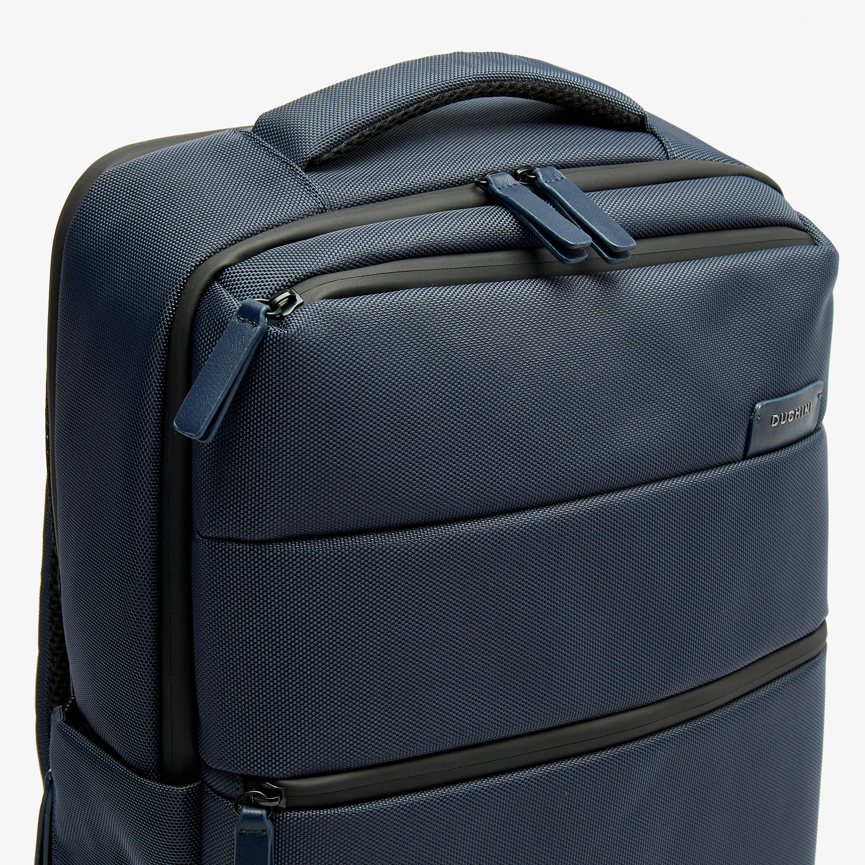 شنطة ظهر سادة بسحاب إغلاق وحمالات قابلة للتعديل من دوتشيني-men-bags-image-4
