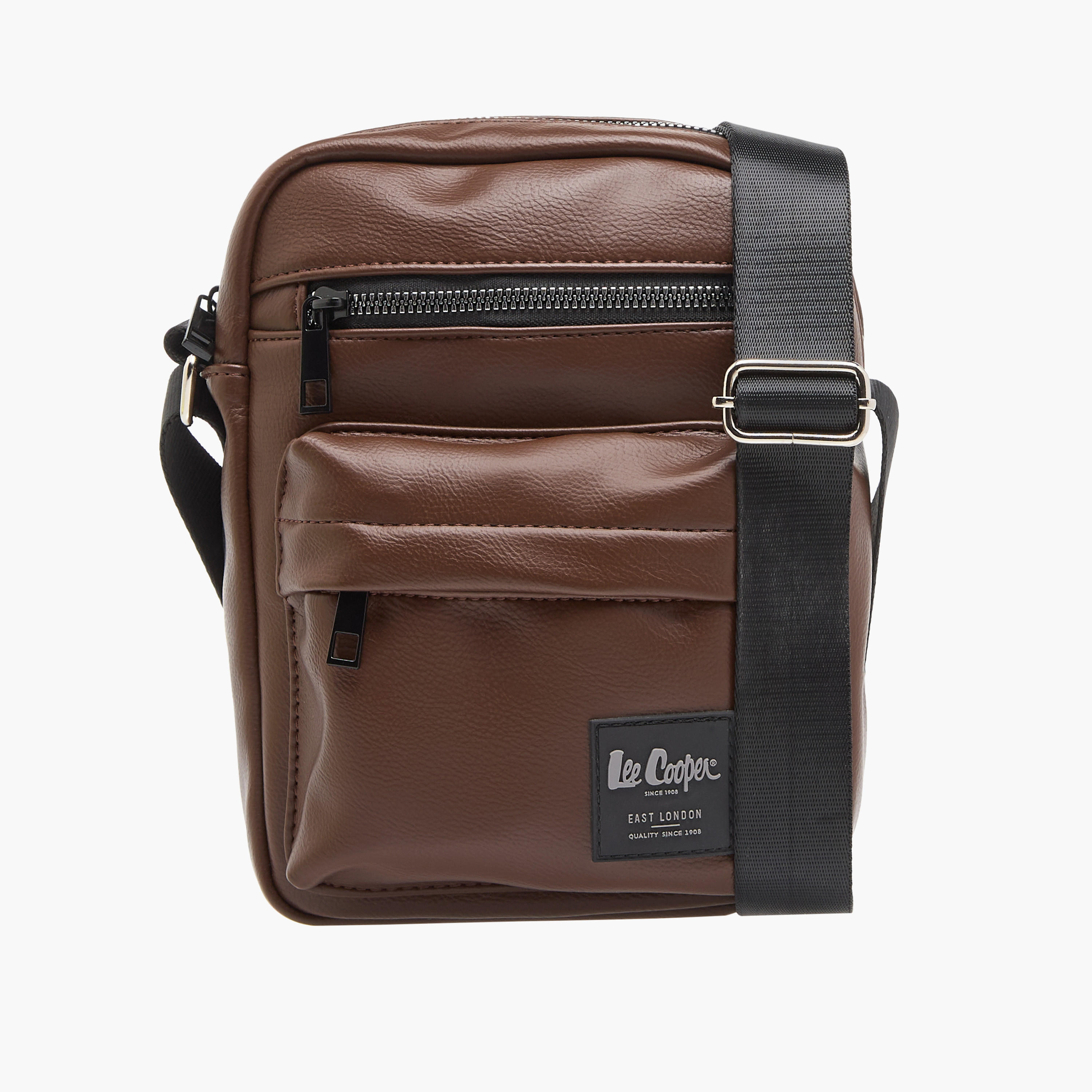 شنطة كروس بودي بارزة الملمس بحزام قابل للتعديل وسحّاب إغلاق من لي كوبر-travel-accessories-image-1