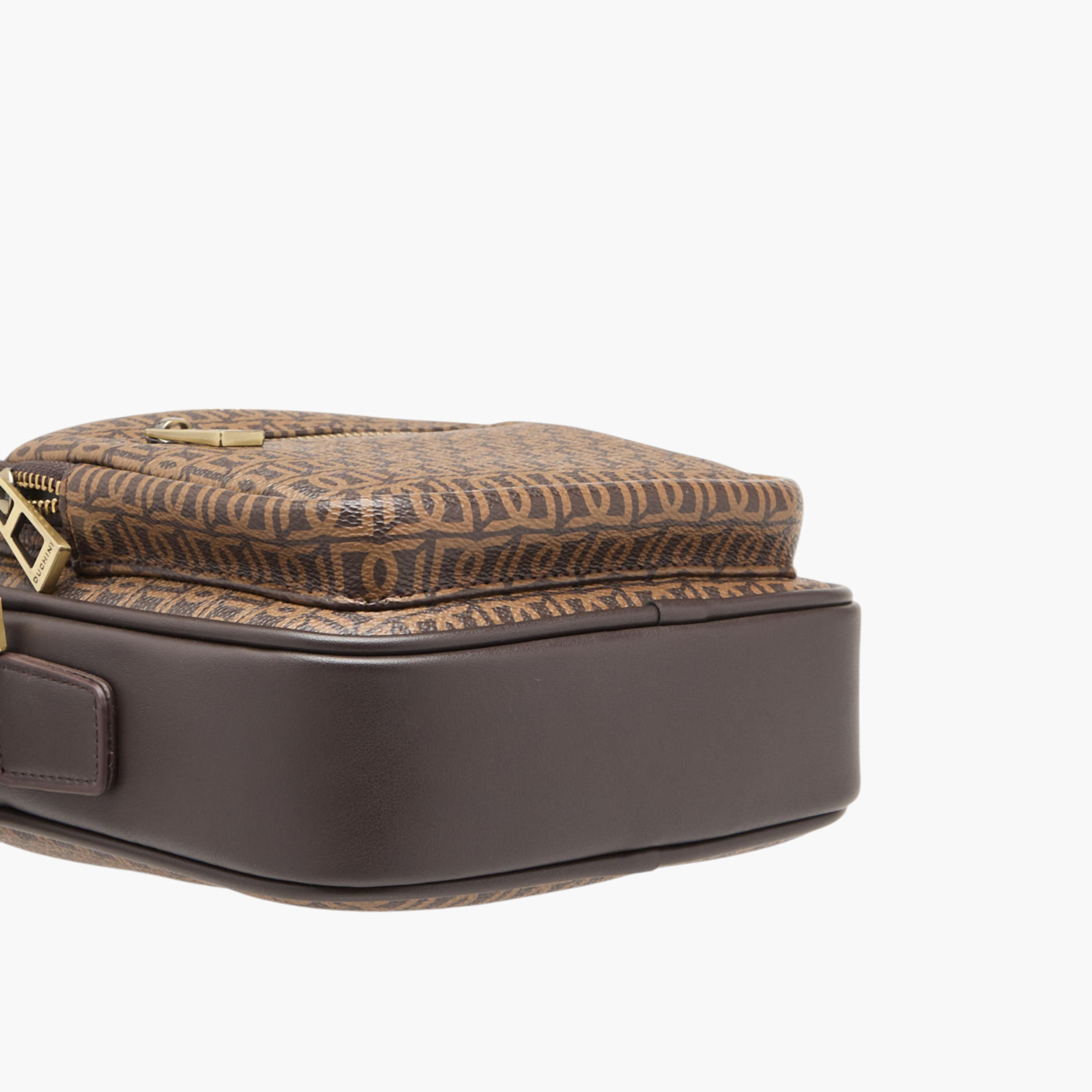 شنطة كروس بطبعات مونوغرام مع سحاب للإغلاق وحزام قابل للتعديل من دوتشيني-travel-accessories-image-5