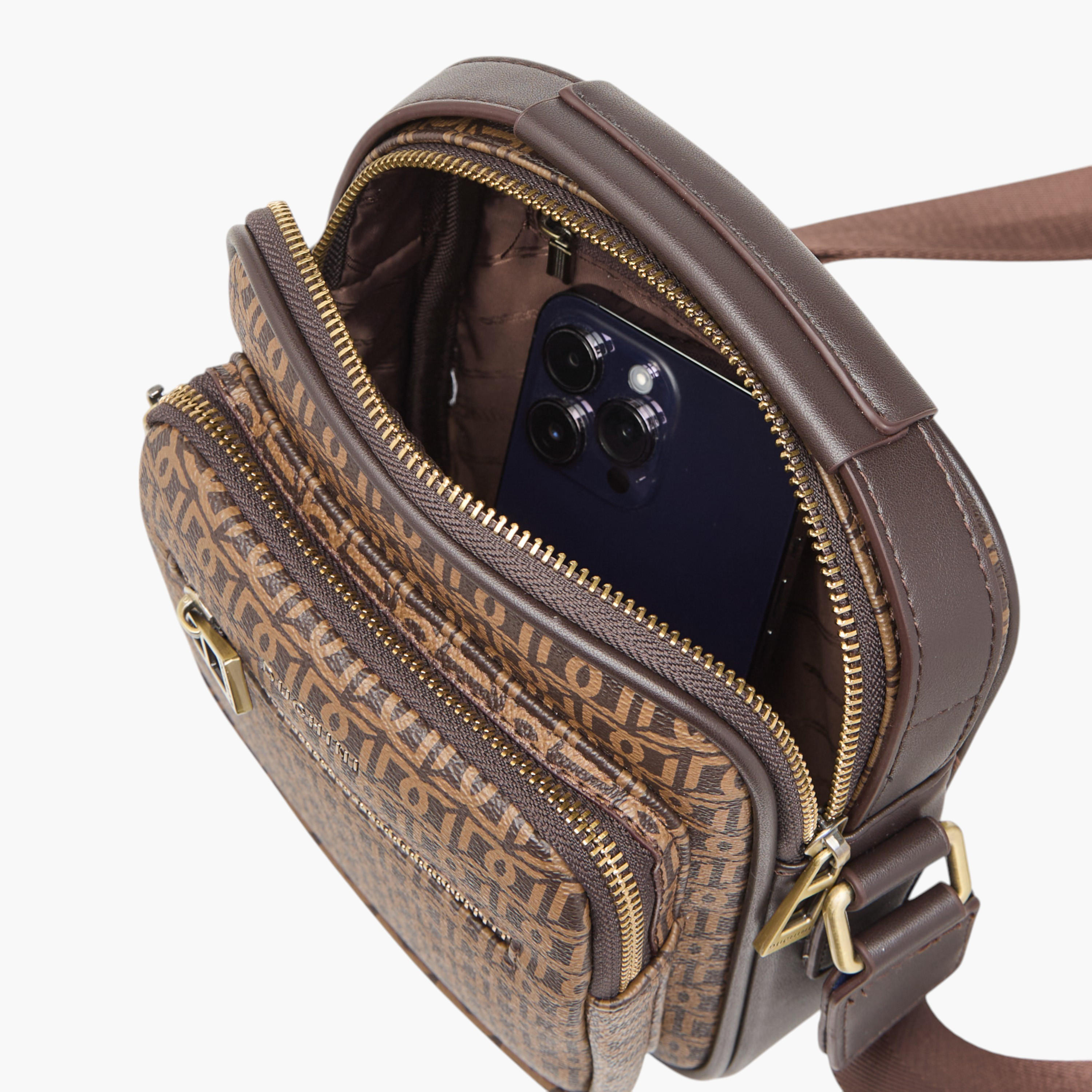 شنطة كروس بطبعات مونوغرام مع سحاب للإغلاق وحزام قابل للتعديل من دوتشيني-travel-accessories-image-6