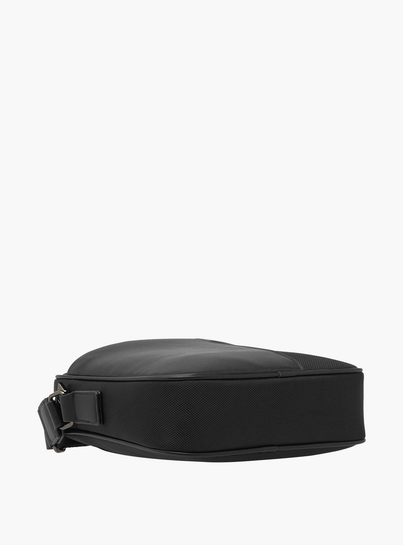 شنطة كروس بودي بارزة الملمس بحزام قابل للتعديل وسحاب إغلاق من دوتشيني-travel-accessories-image-7