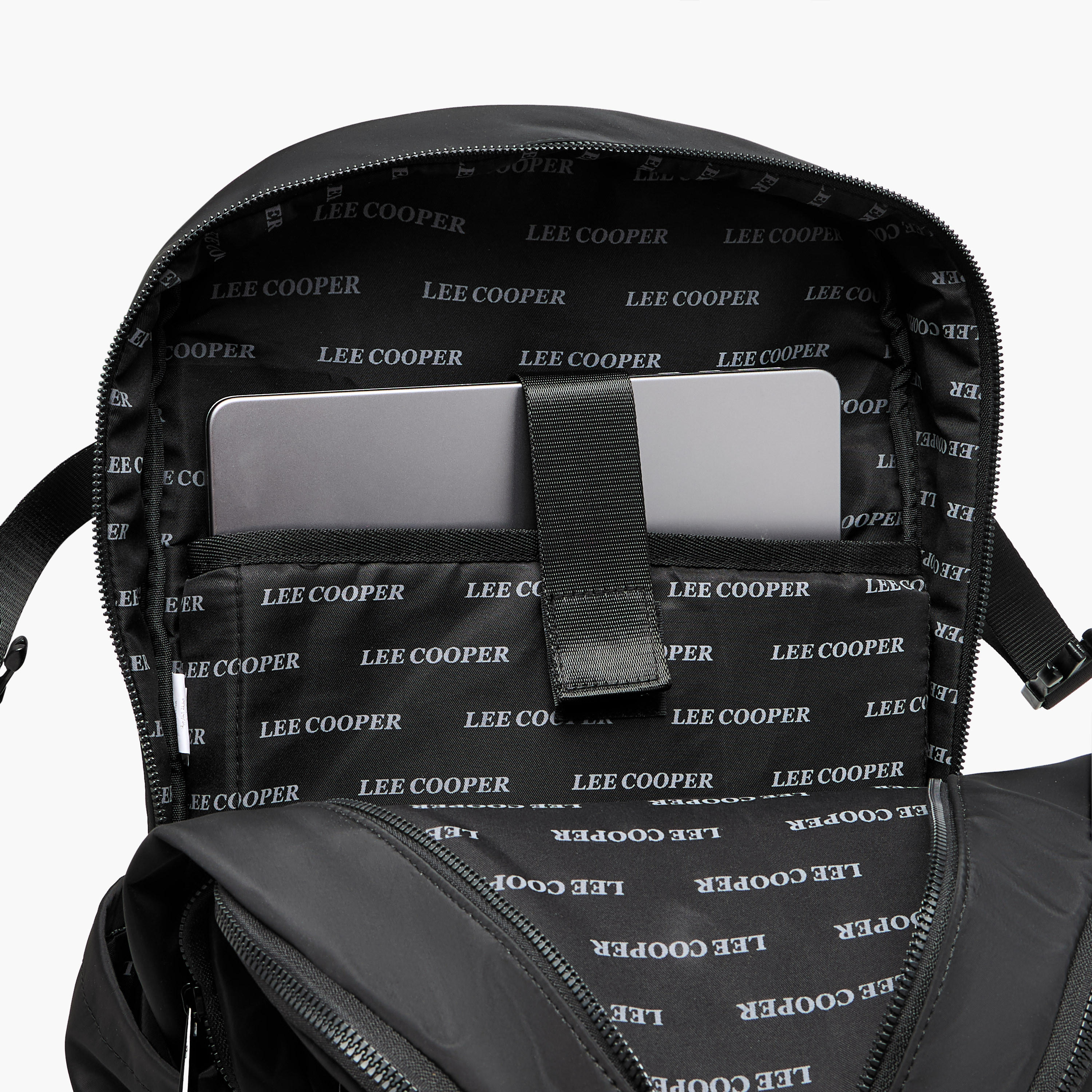 شنطة ظهر بطبعات وأحزمة قابلة للتعديل وسحاب إغلاق من لي كوبر - 16xX33X47 سم-travel-luggagesandbags-backpacks-image-8