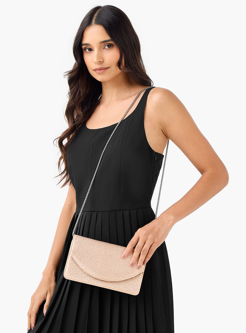 شنطة كروس بودي مزينة بحزام سلسلة من سيليست-women-bagsandwallets-handbags-image-2