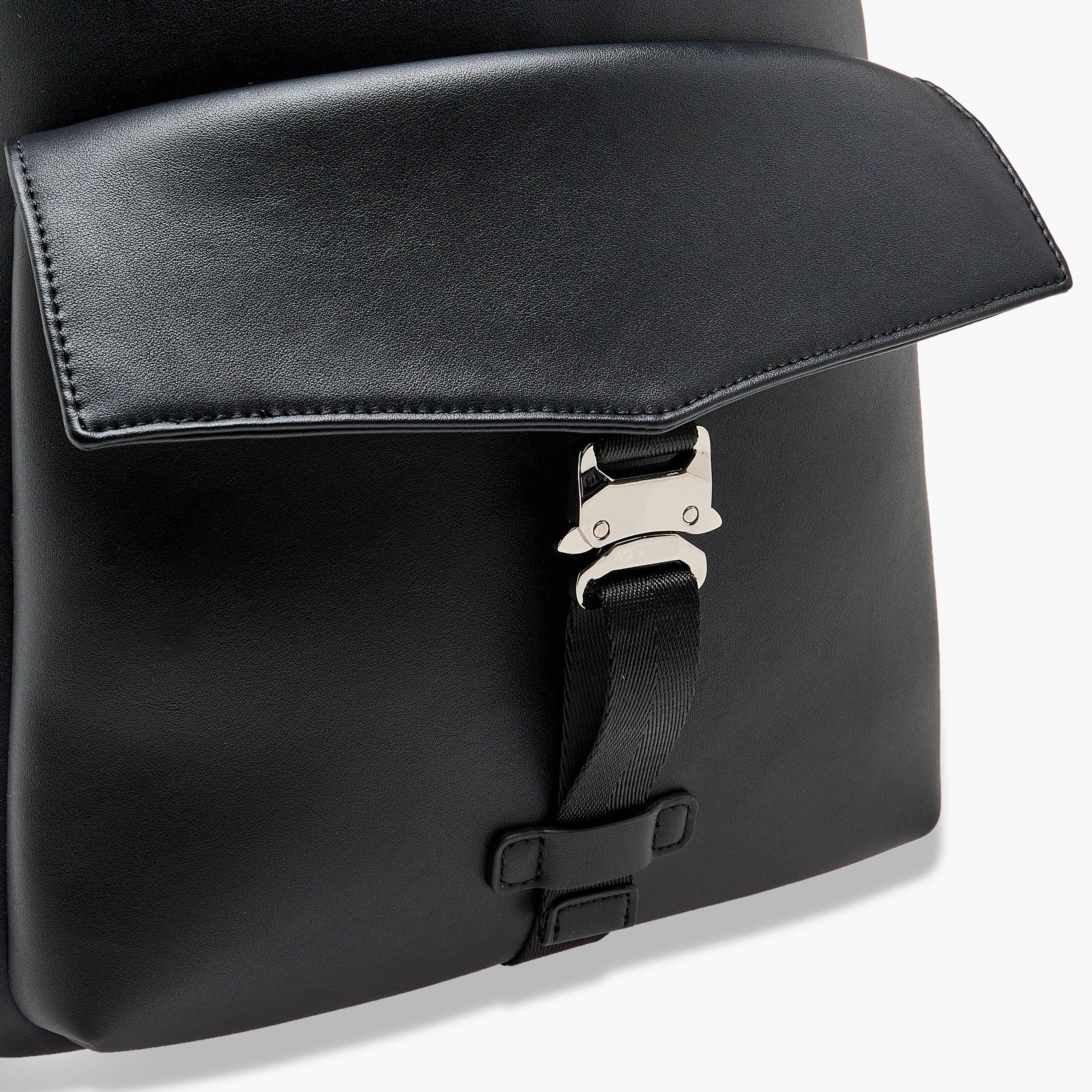 شنطة ظهر سادة بأحزمة كتف قابلة للتعديل من دوتشيني - 31x17x43 سم-travel-luggagesandbags-backpacks-image-4
