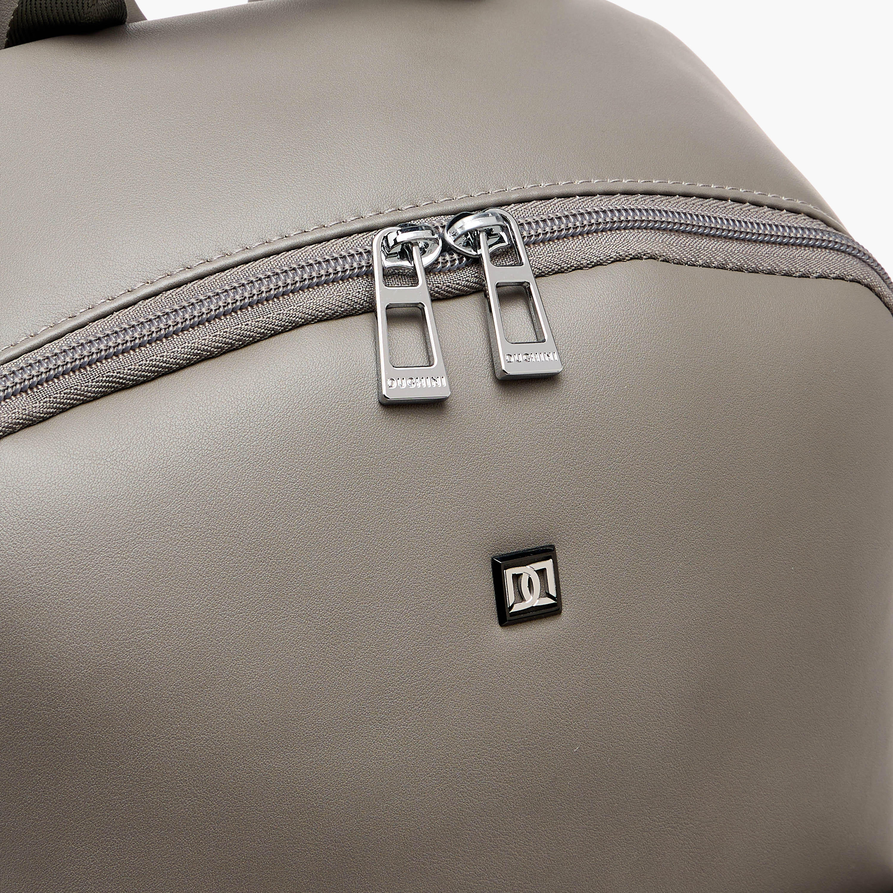 شنطة ظهر سادة بأحزمة كتف قابلة للتعديل من دوتشيني - 31x17x43 سم-travel-luggagesandbags-backpacks-image-4