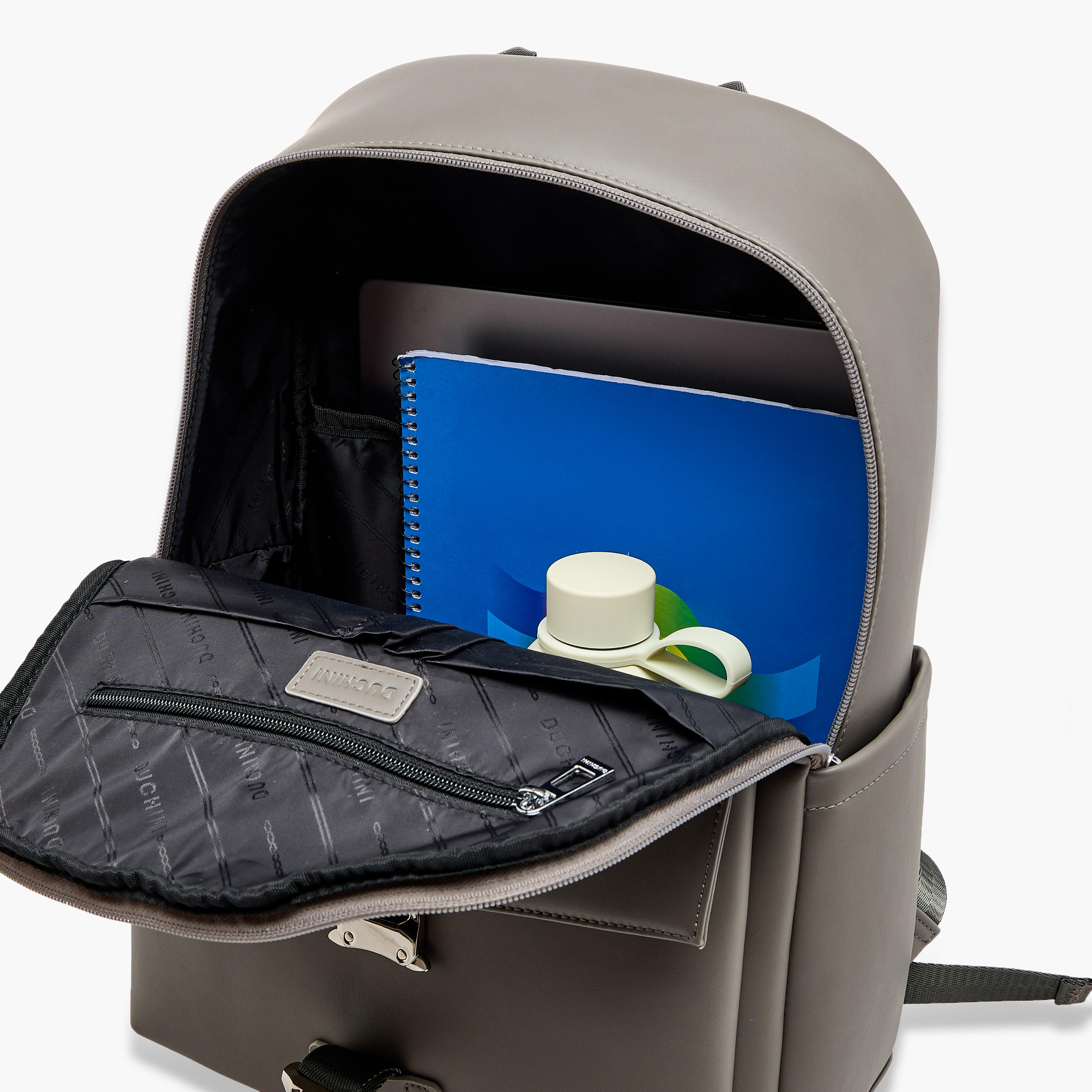 شنطة ظهر سادة بأحزمة كتف قابلة للتعديل من دوتشيني - 31x17x43 سم-travel-luggagesandbags-backpacks-image-7