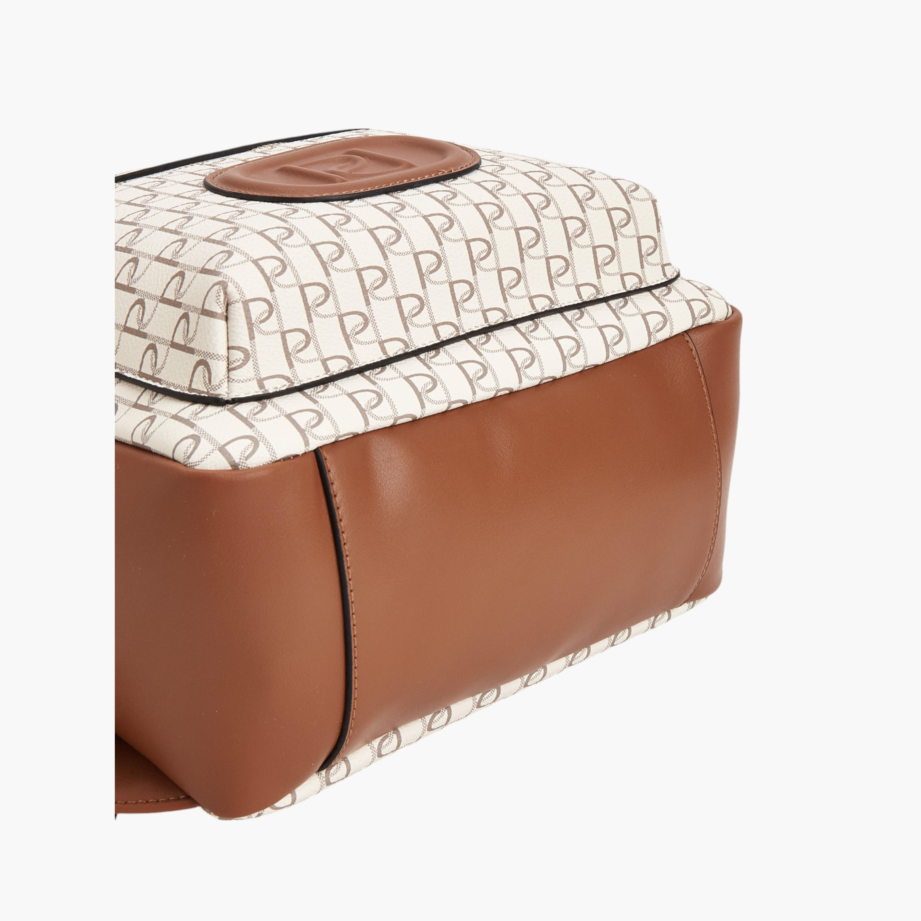 شنطة ظهر بطبعات مونوجرام وسحاب إغلاق من بابريكا - 12x26x36 سم-women-bagsandwallets-backpacks-image-5