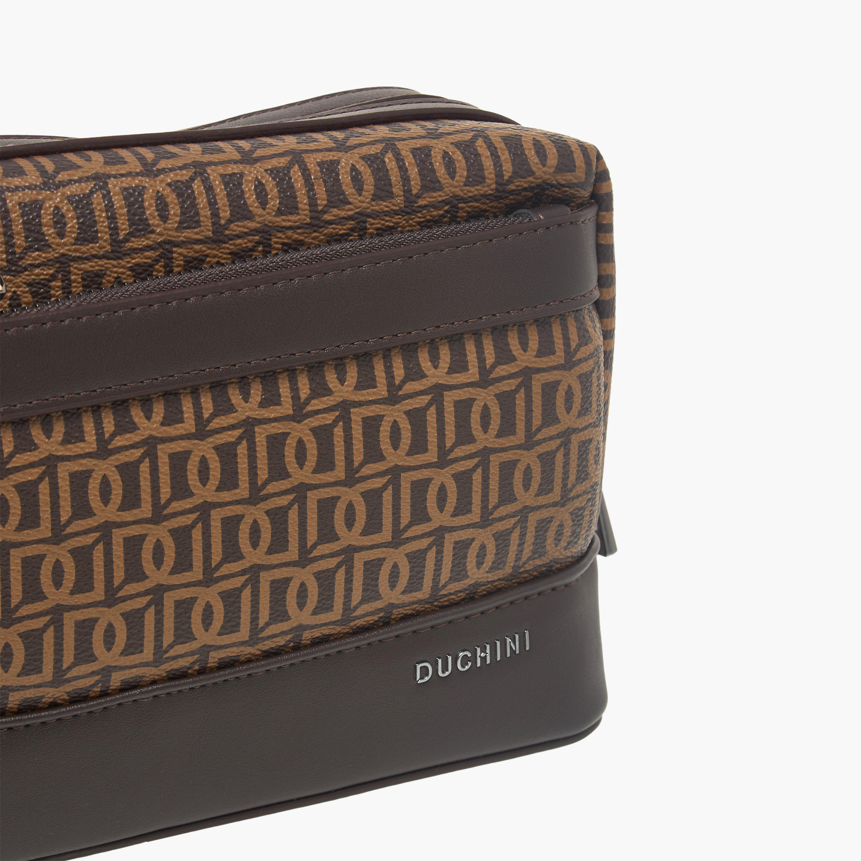 شنطة صغيرة بطبعة مونوجرام مع مقبض معصم وسحاب للإغلاق من دوتشيني-travel-accessories-image-4