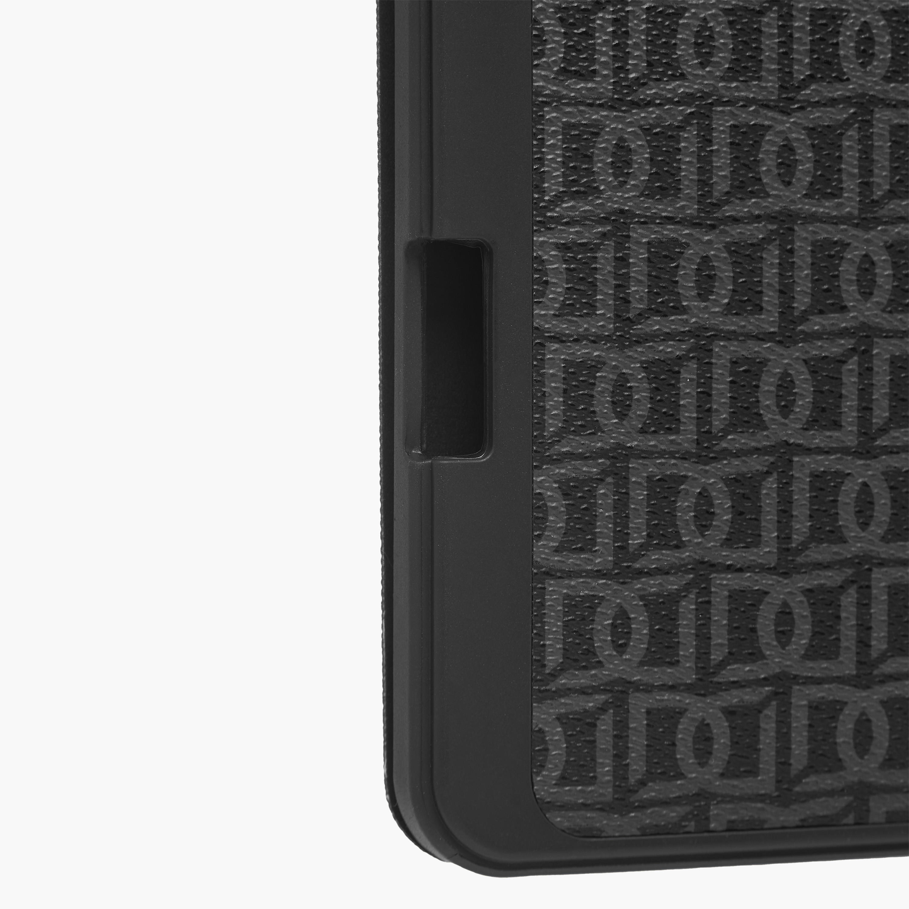 حافظة آيباد بطبعات مونوجرام من دوتشيني-travel-accessories-image-4