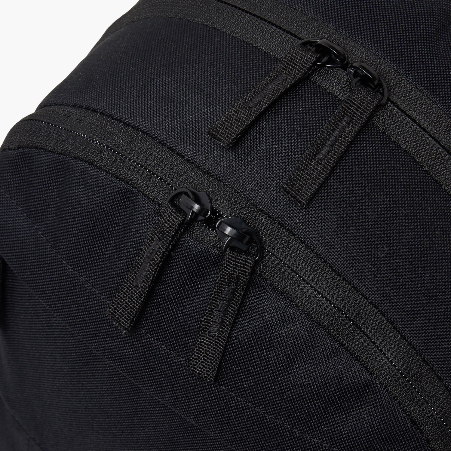 شنطة ظهر بأحزمة مبطنة وطبعات الشعار للأطفال بعمر 8-13 سنة من نايكي-school-bagsandbackpacks-backpacks-image-2