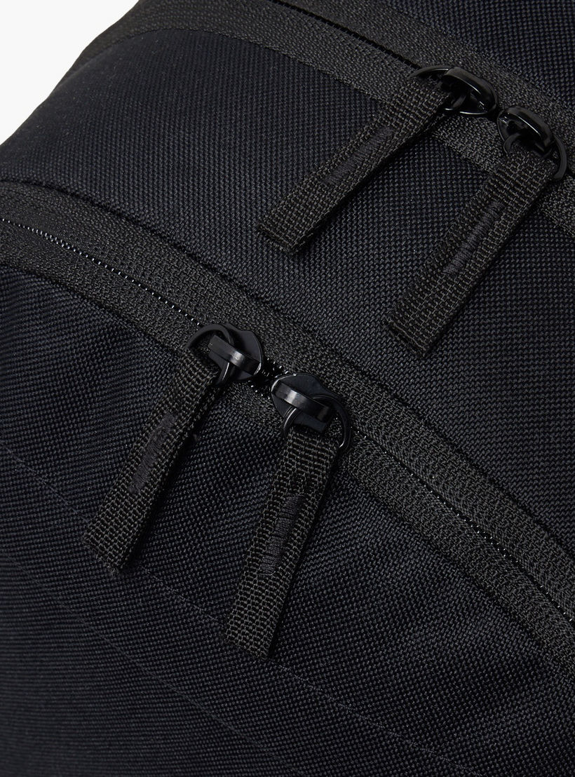 شنطة ظهر بأحزمة مبطنة وطبعات الشعار للأطفال بعمر 8-13 سنة من نايكي-school-bagsandbackpacks-backpacks-image-2