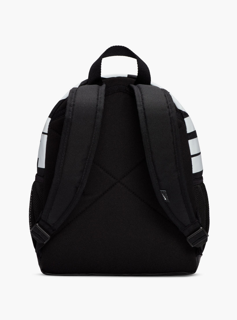 شنطة ظهر مدرسية صغيرة للأطفال براسيليا جي دي آي من نايكي - 11 لتر - DR6091-010-boys-accessories-bagsandbackpacks-image-3