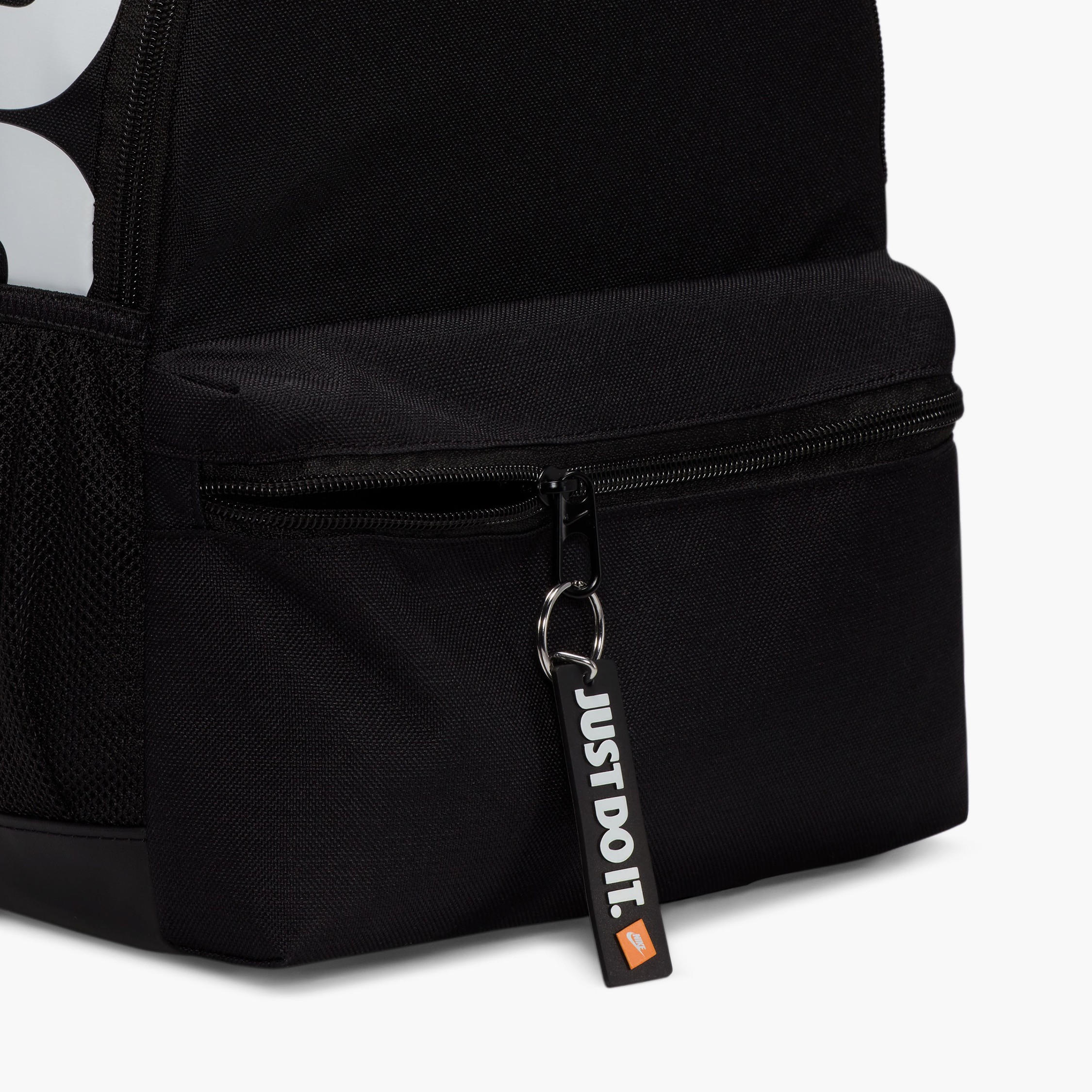 شنطة ظهر مدرسية صغيرة للأطفال براسيليا جي دي آي من نايكي - 11 لتر - DR6091-010-boys-accessories-bagsandbackpacks-image-7