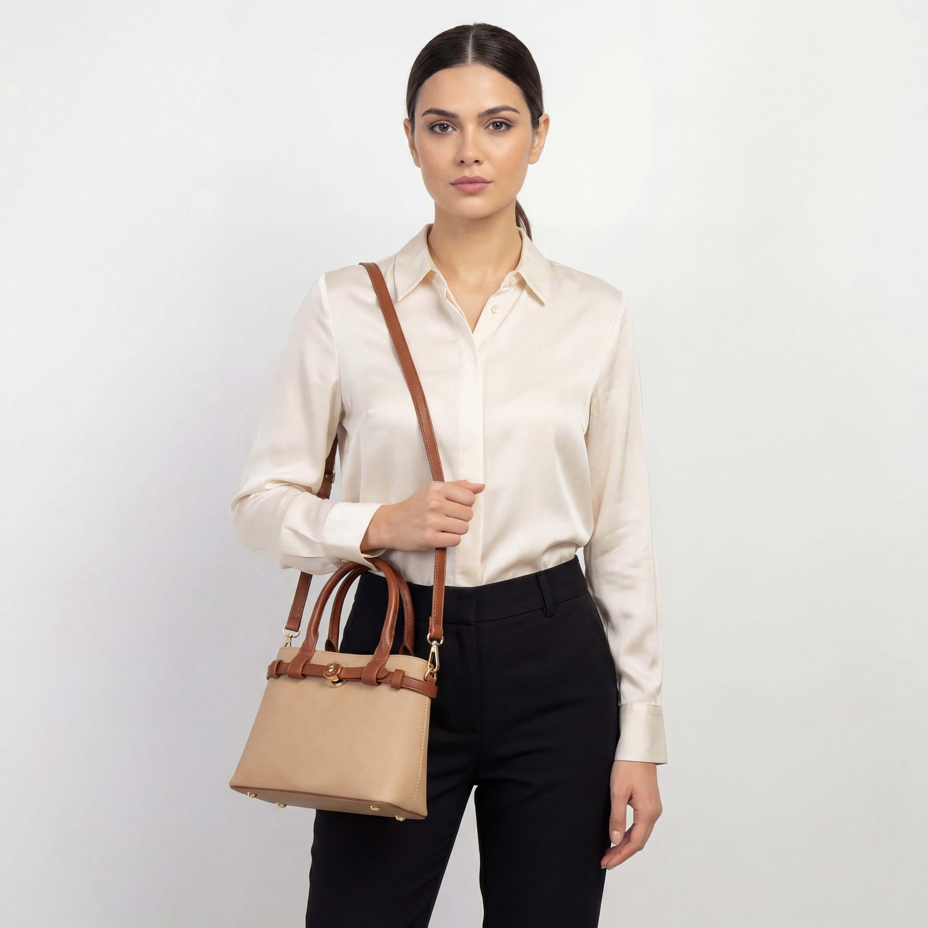 شنطة توت بارزة الملمس بحزام كتف قابل للفصل من سيليست-women-bagsandwallets-handbags-image-3