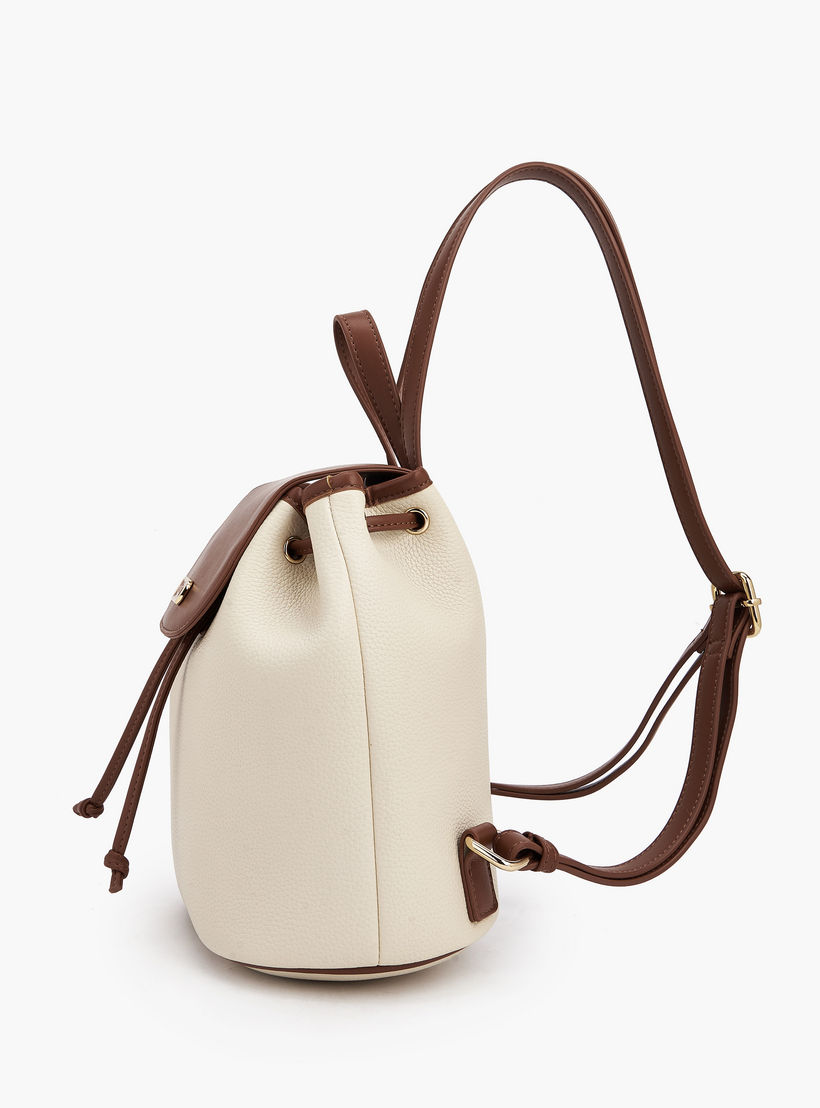 شنطة ظهر بارزة الملمس بطيّة إغلاق من ميسي-women-bagsandwallets-backpacks-image-5